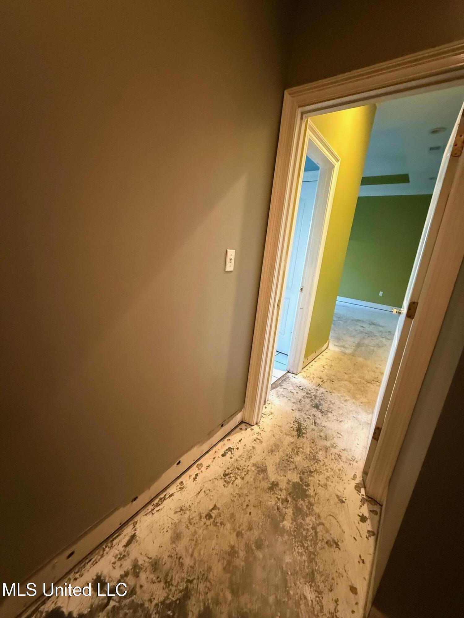 2032 Englewood Drive Property Photo 37