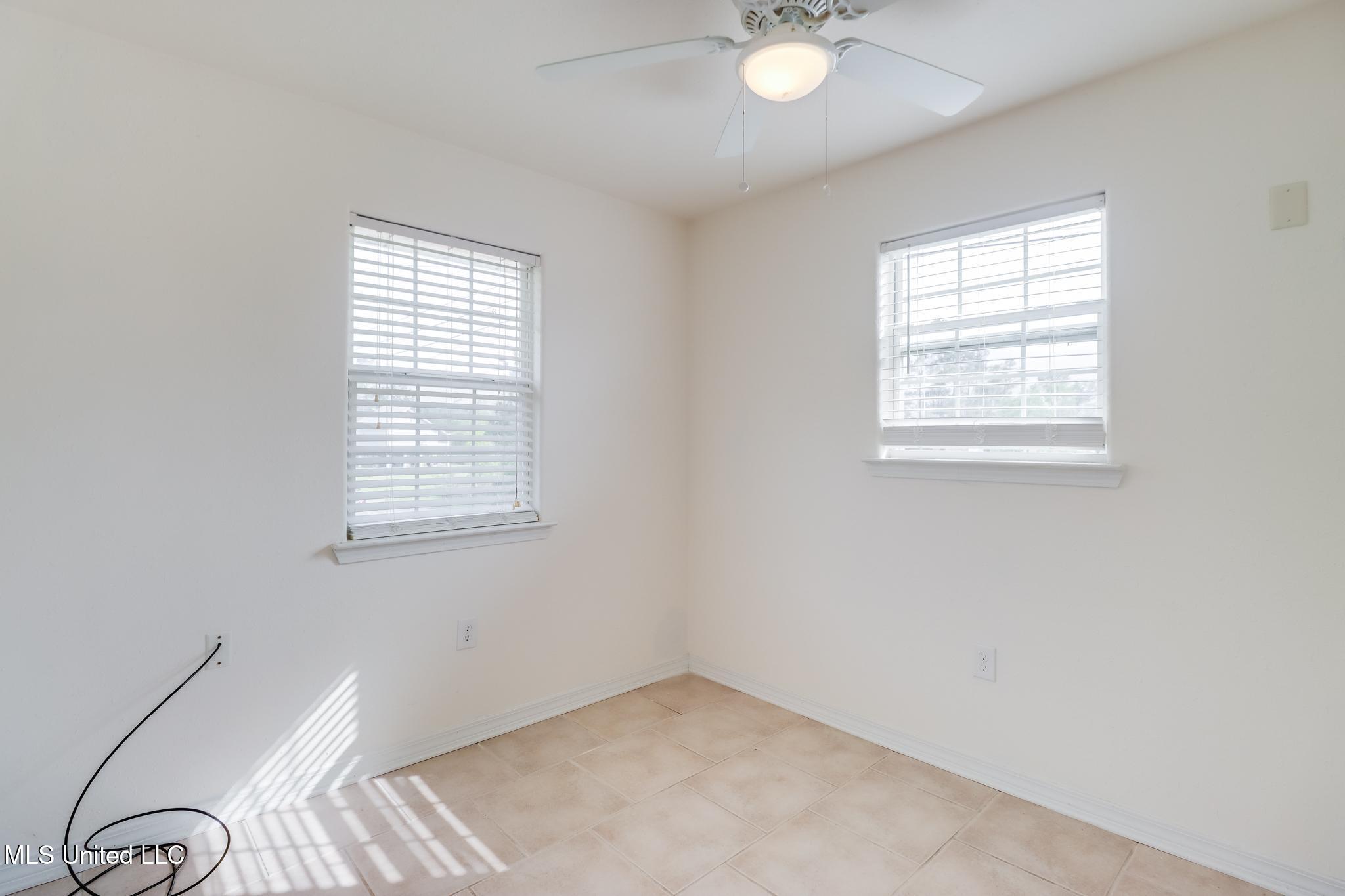 5040 Georgia Street Property Photo 12
