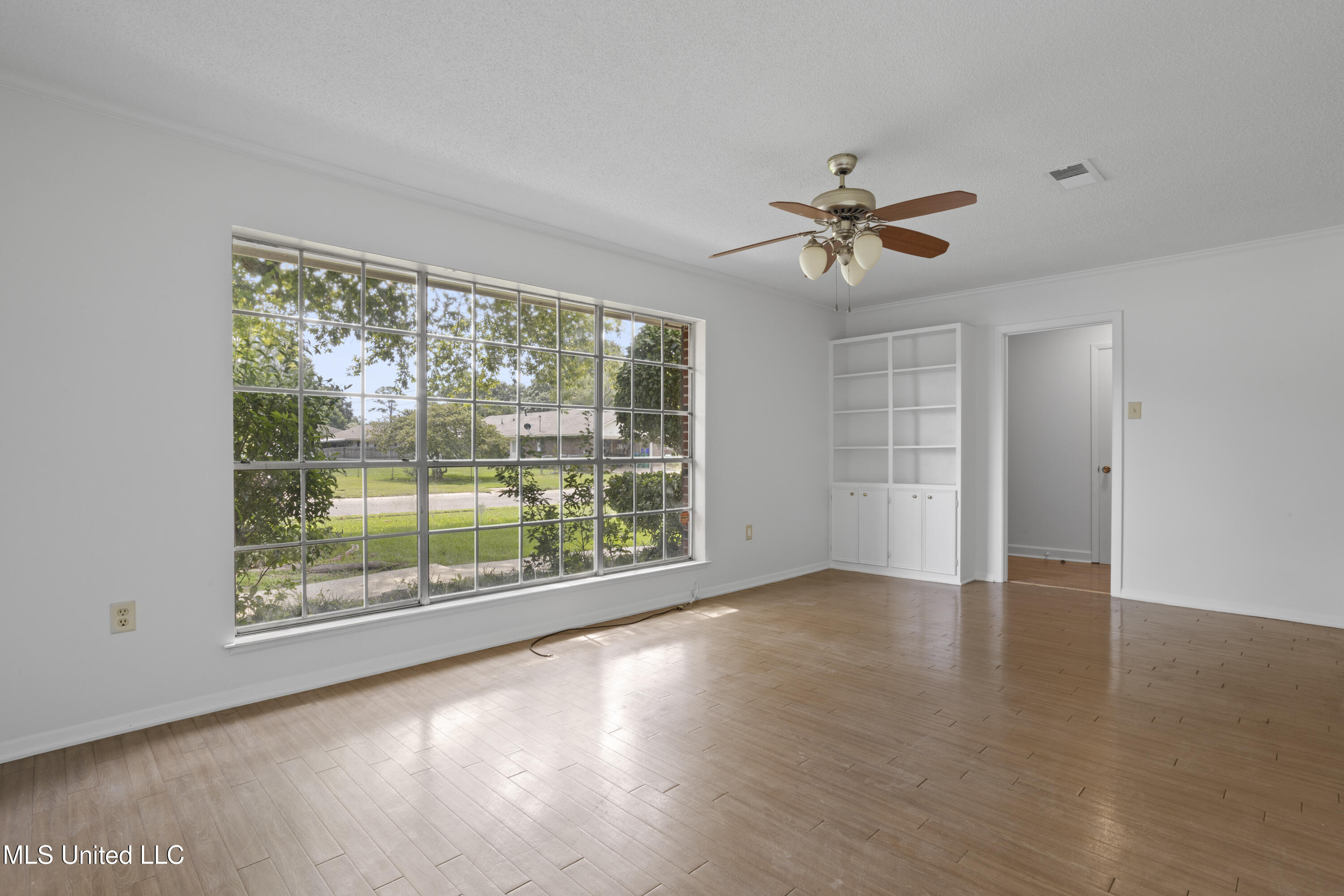 2 Lexington Place Property Photo 5