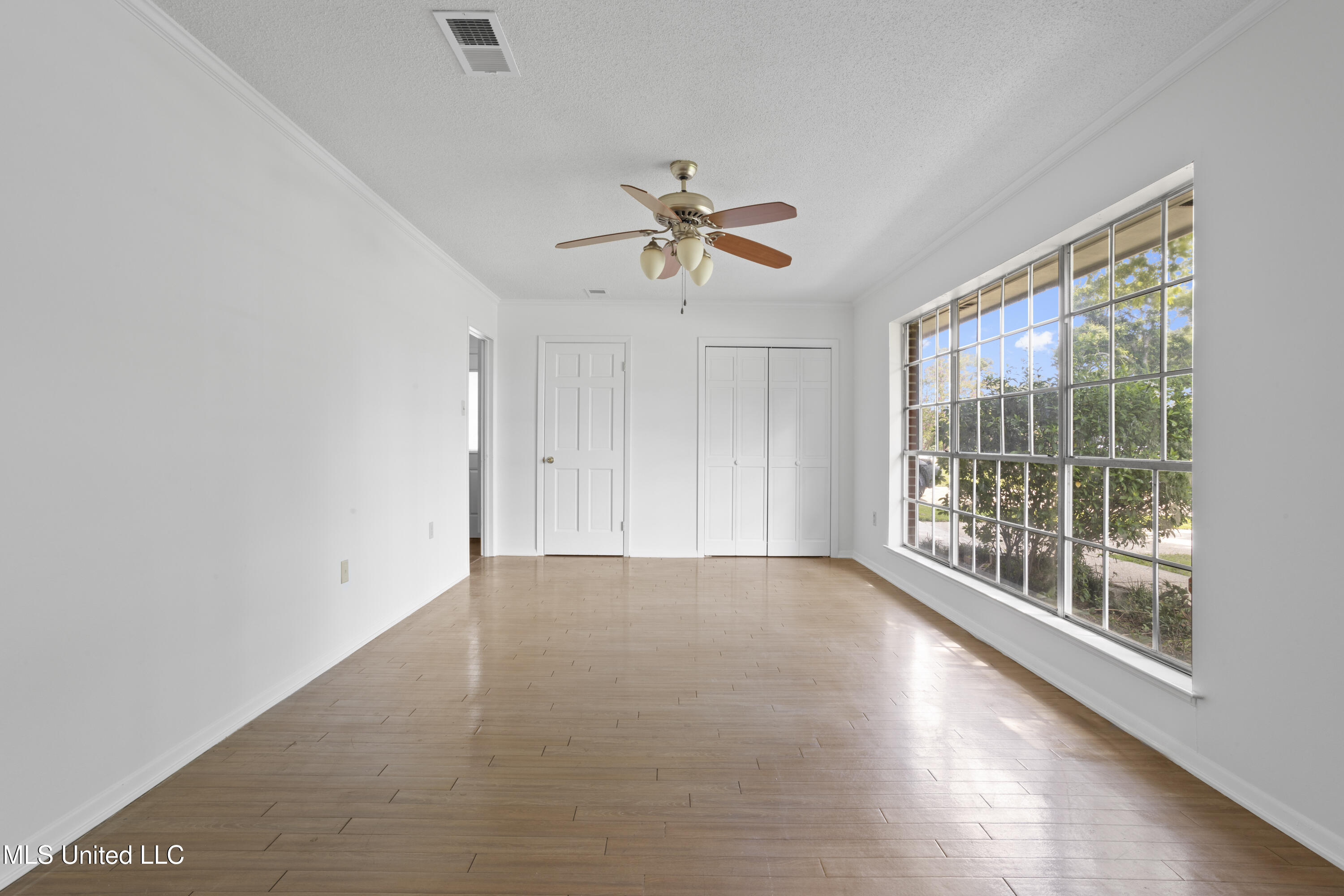 2 Lexington Place Property Photo 6