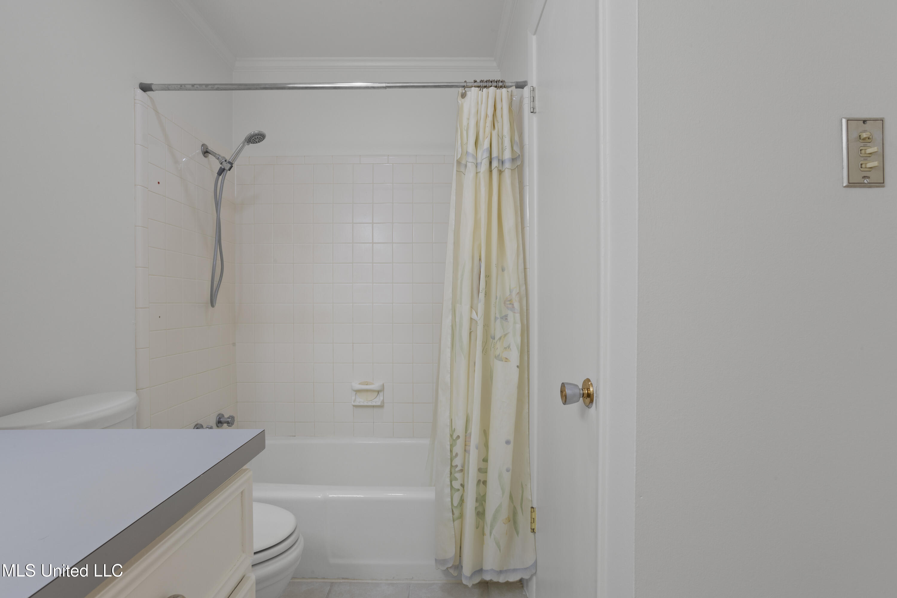 2 Lexington Place Property Photo 27