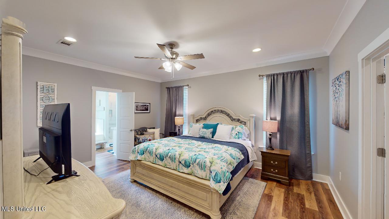 1215 Ocean View Drive Property Photo 10