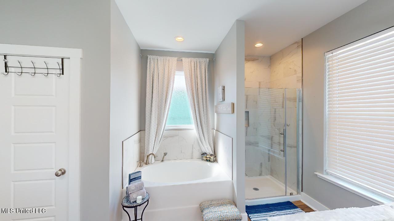 1215 Ocean View Drive Property Photo 12