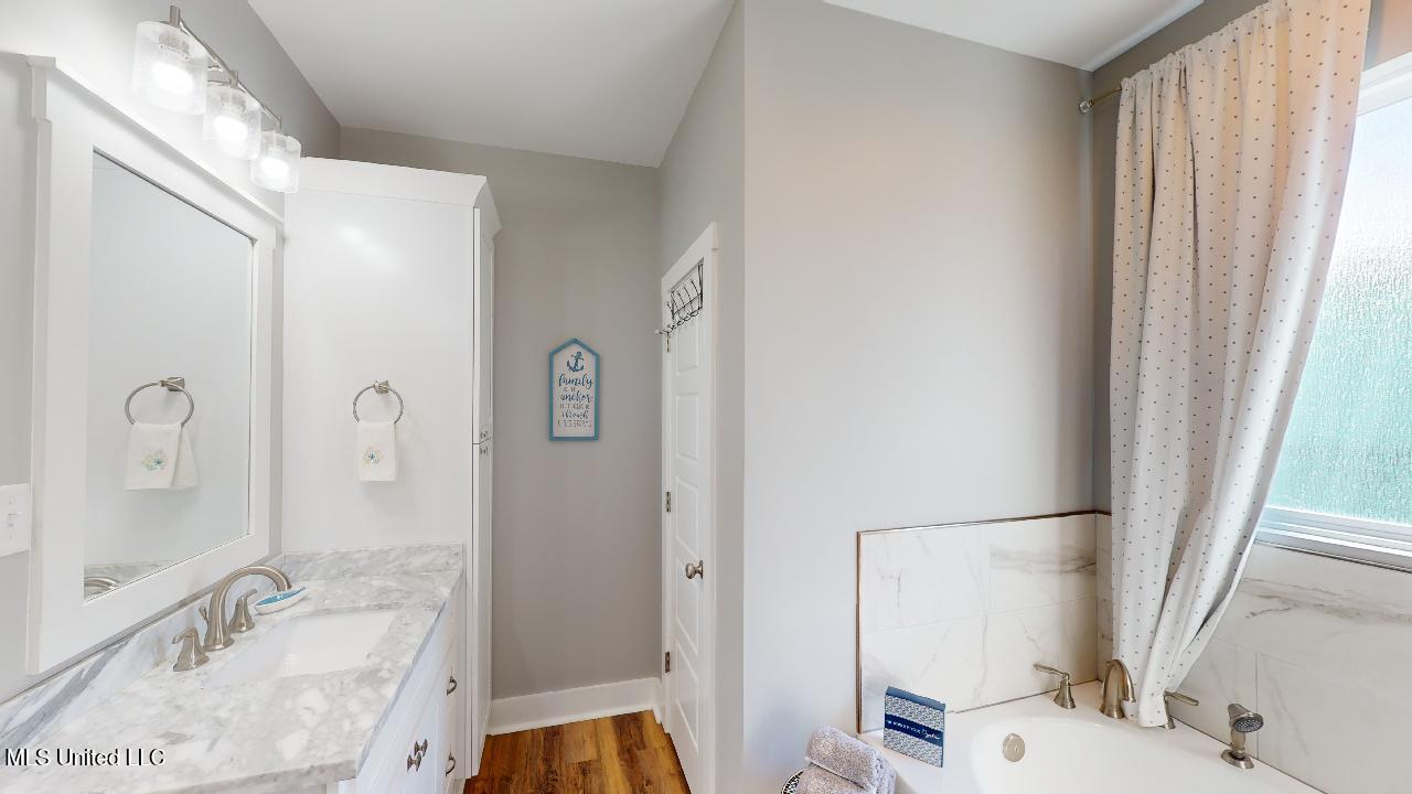 1215 Ocean View Drive Property Photo 13