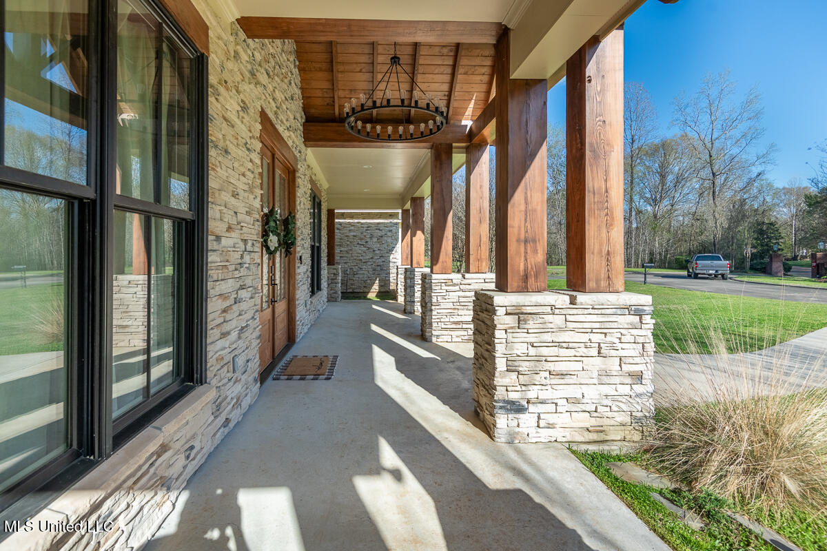 29 Club Drive Property Photo 4