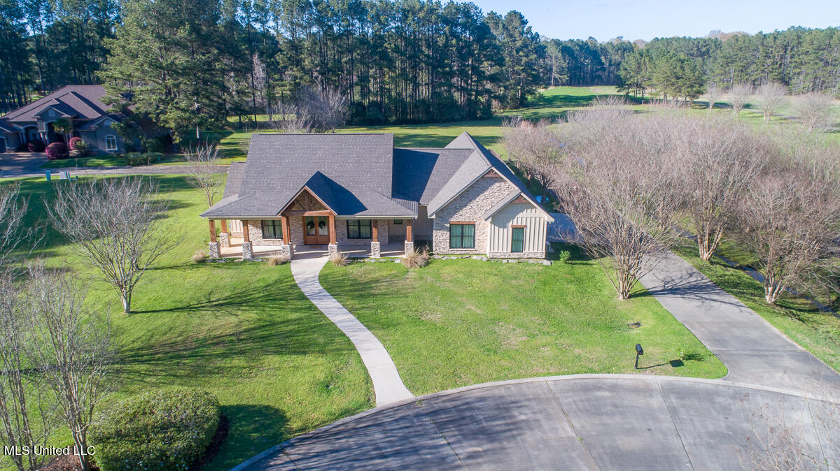 29 Club Drive Property Photo 7