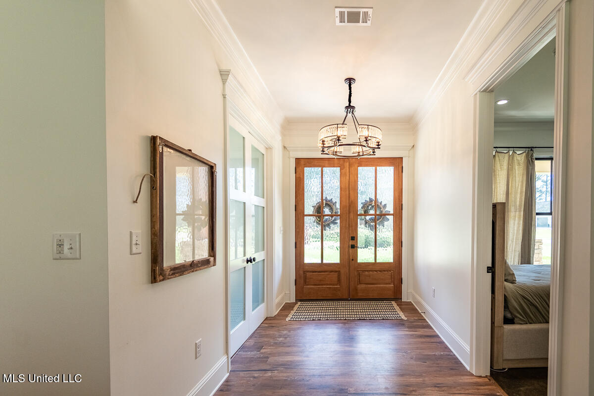 29 Club Drive Property Photo 12