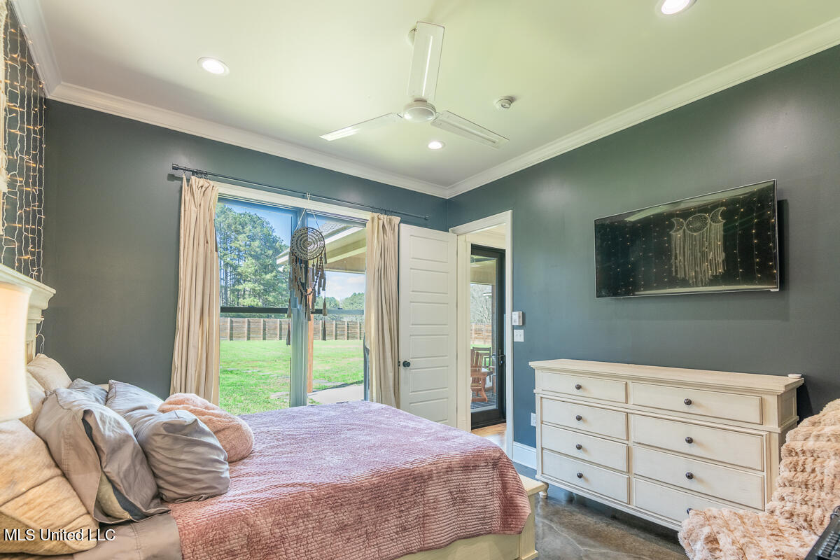 29 Club Drive Property Photo 20