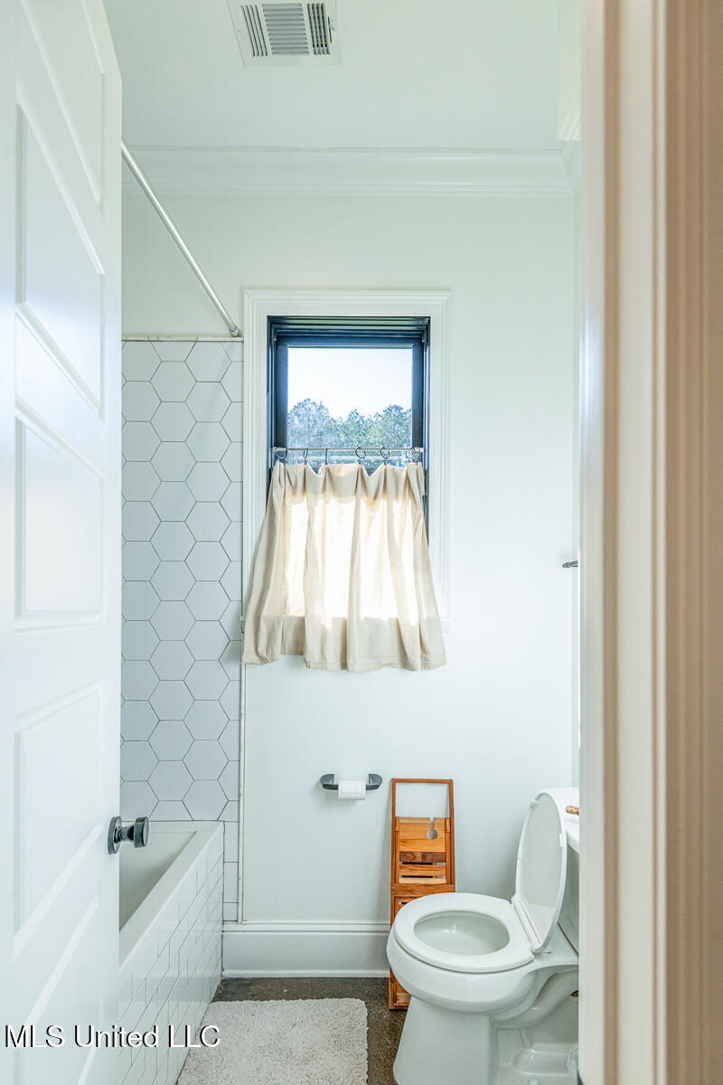 29 Club Drive Property Photo 23