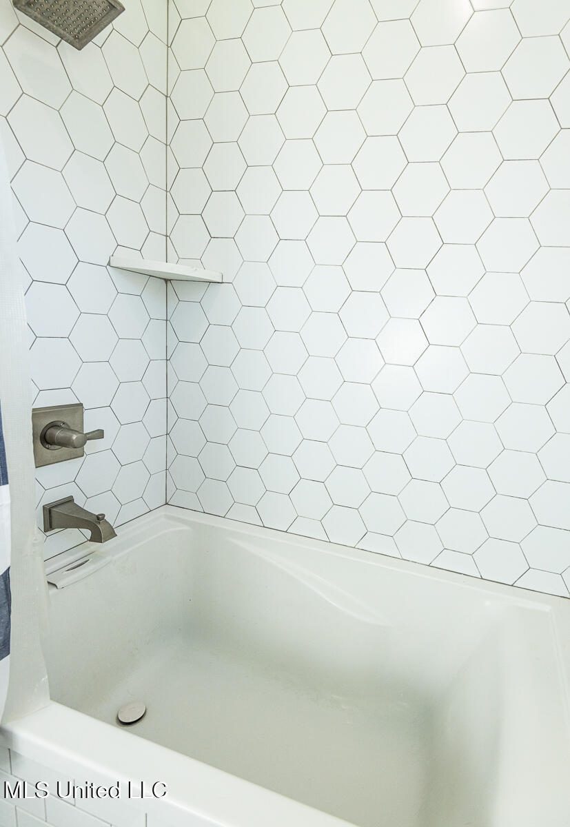 29 Club Drive Property Photo 24