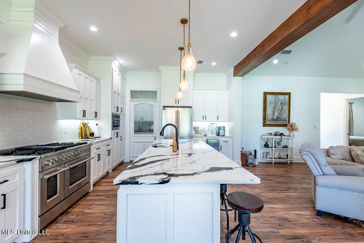 29 Club Drive Property Photo 35