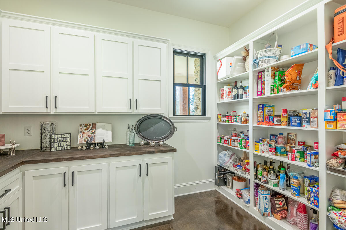 29 Club Drive Property Photo 41