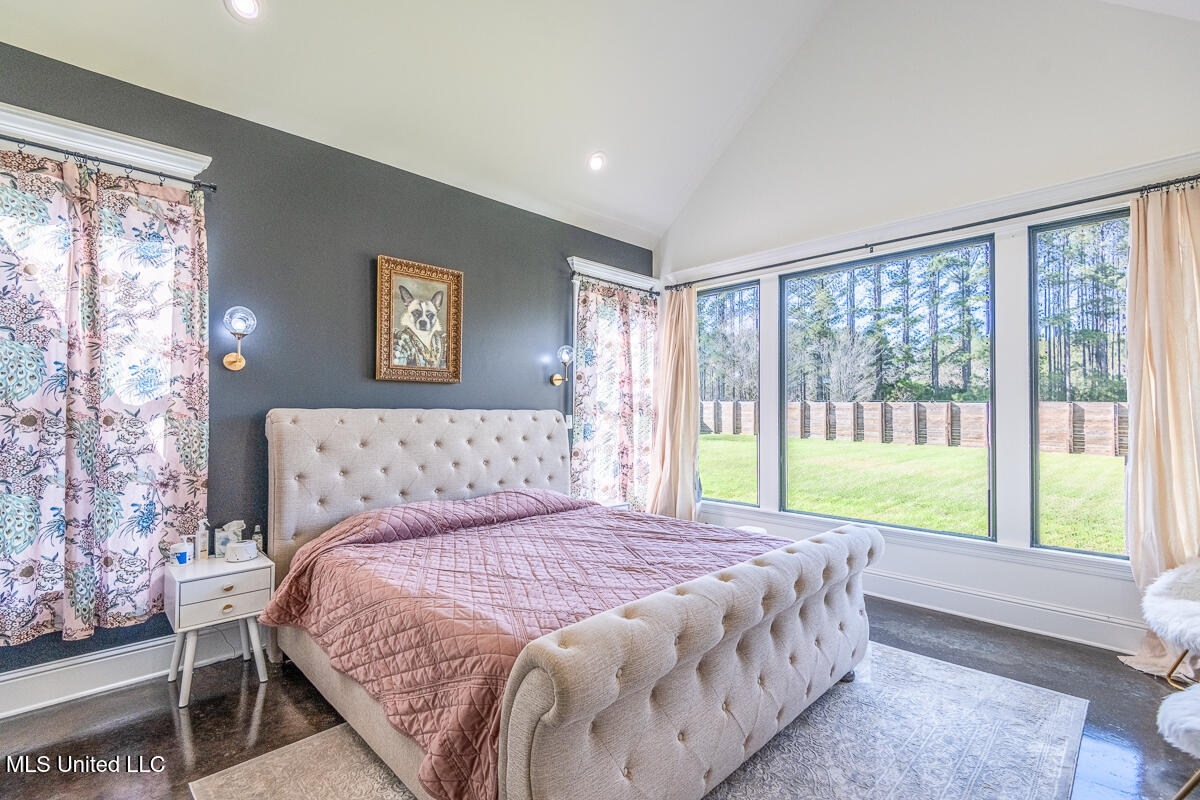 29 Club Drive Property Photo 44