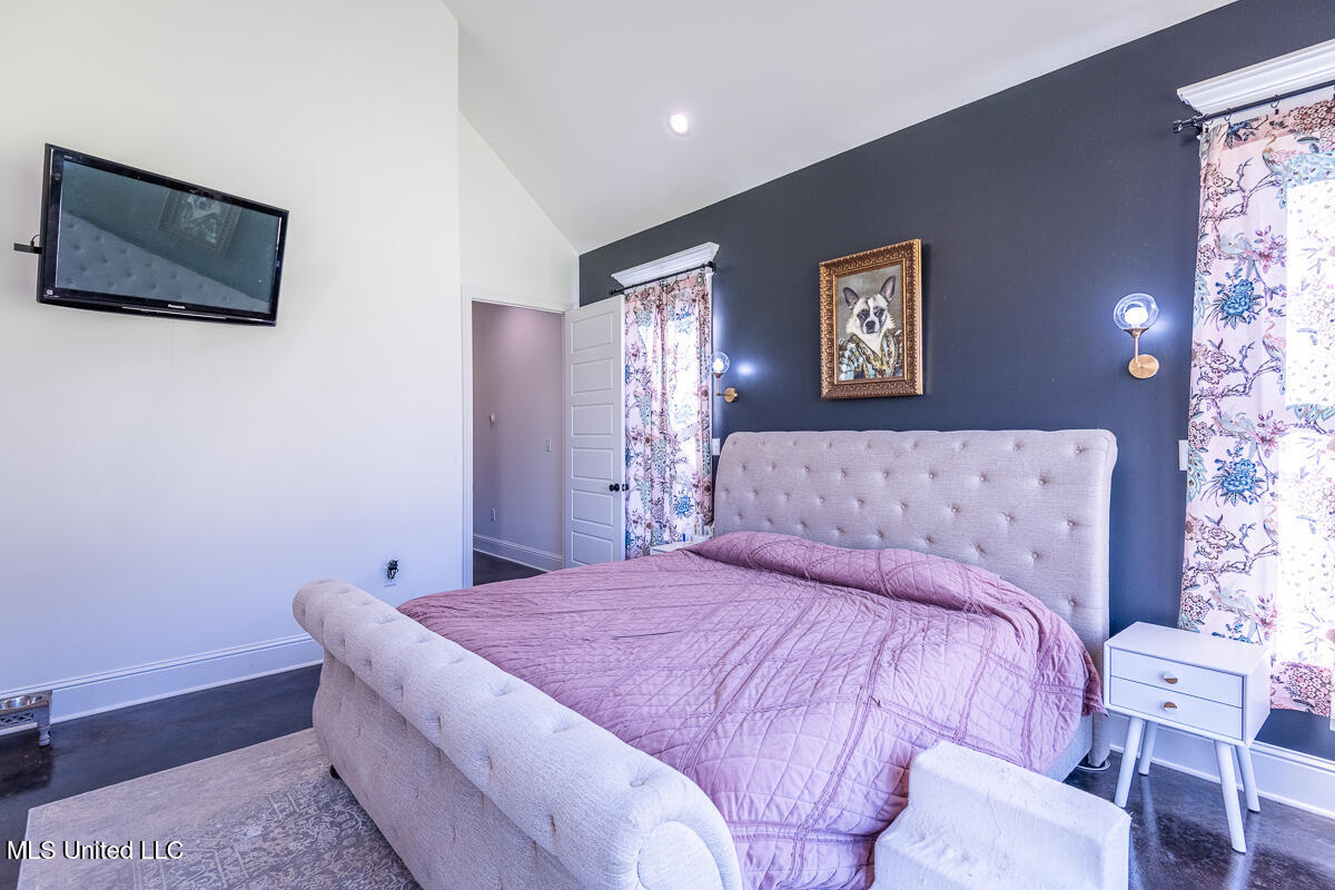 29 Club Drive Property Photo 45