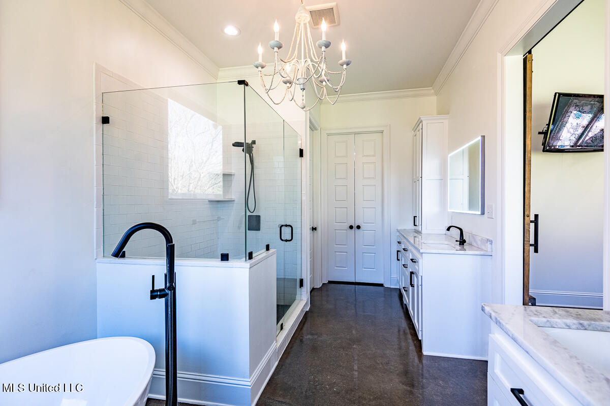 29 Club Drive Property Photo 47