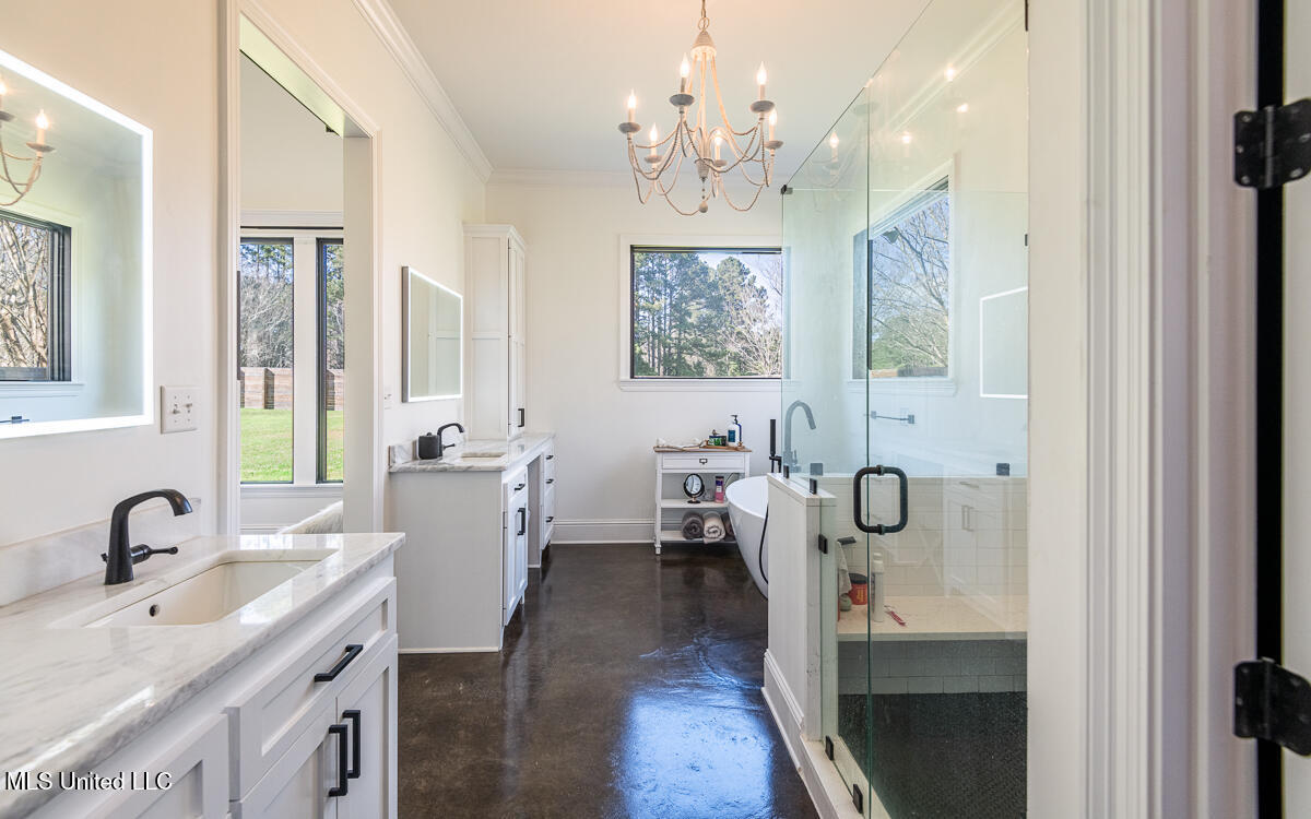 29 Club Drive Property Photo 48