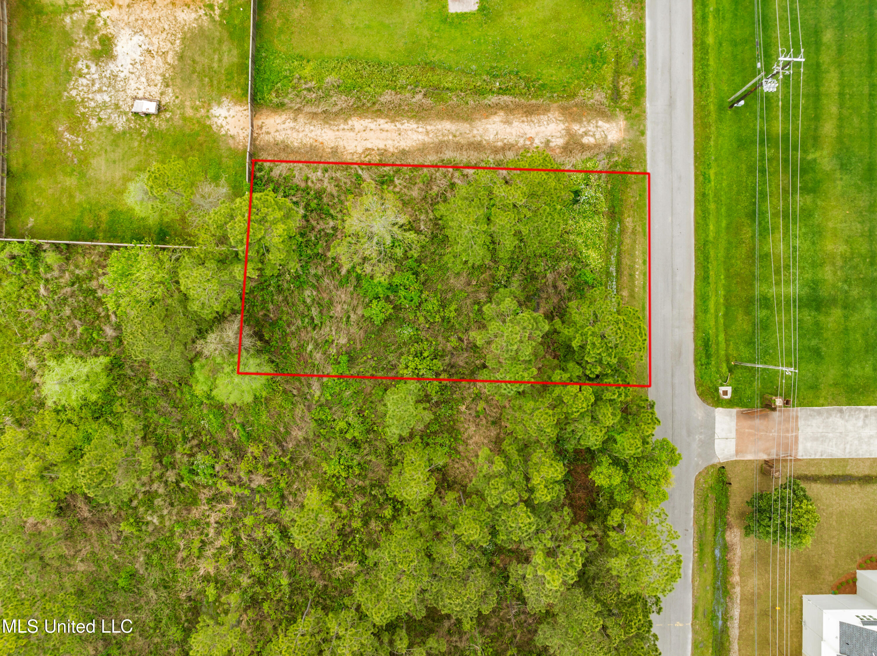 0 W End Road Property Photo 10