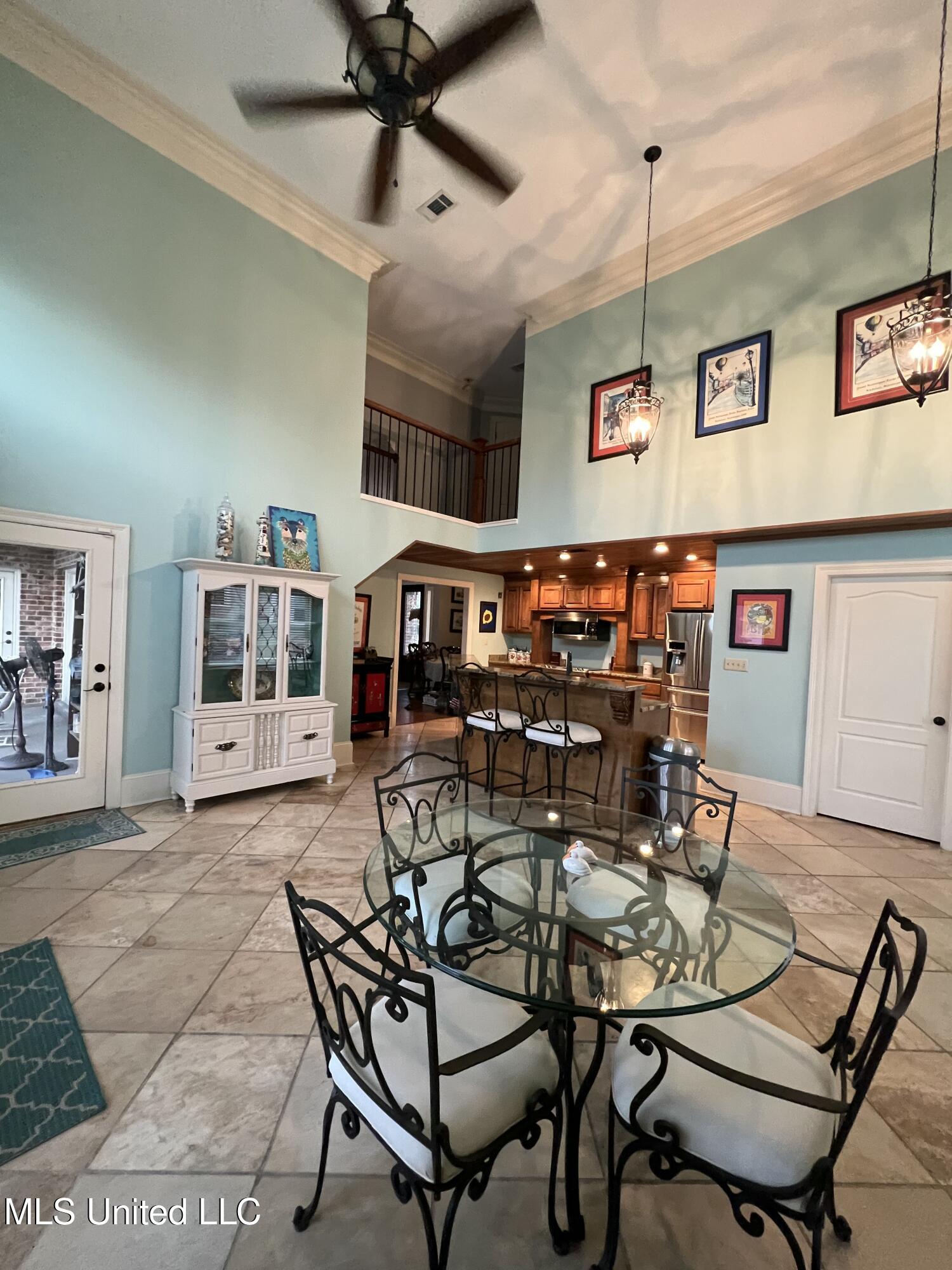 966 Hwy 569 Property Photo 14