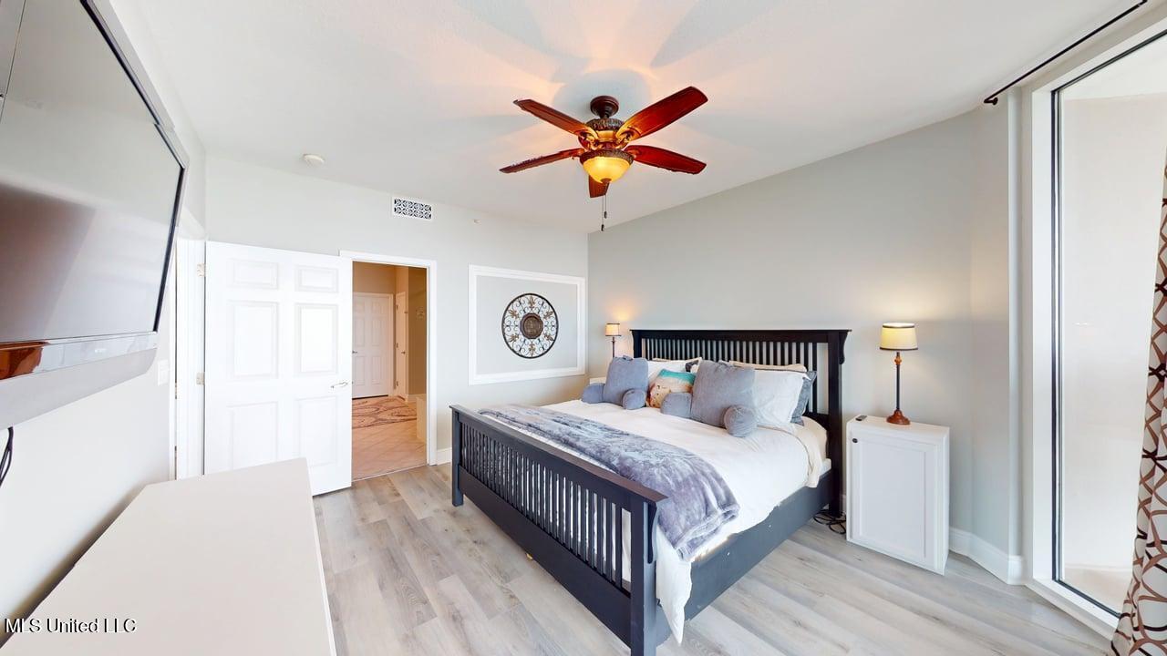 2668 Beach Boulevard Property Photo 11