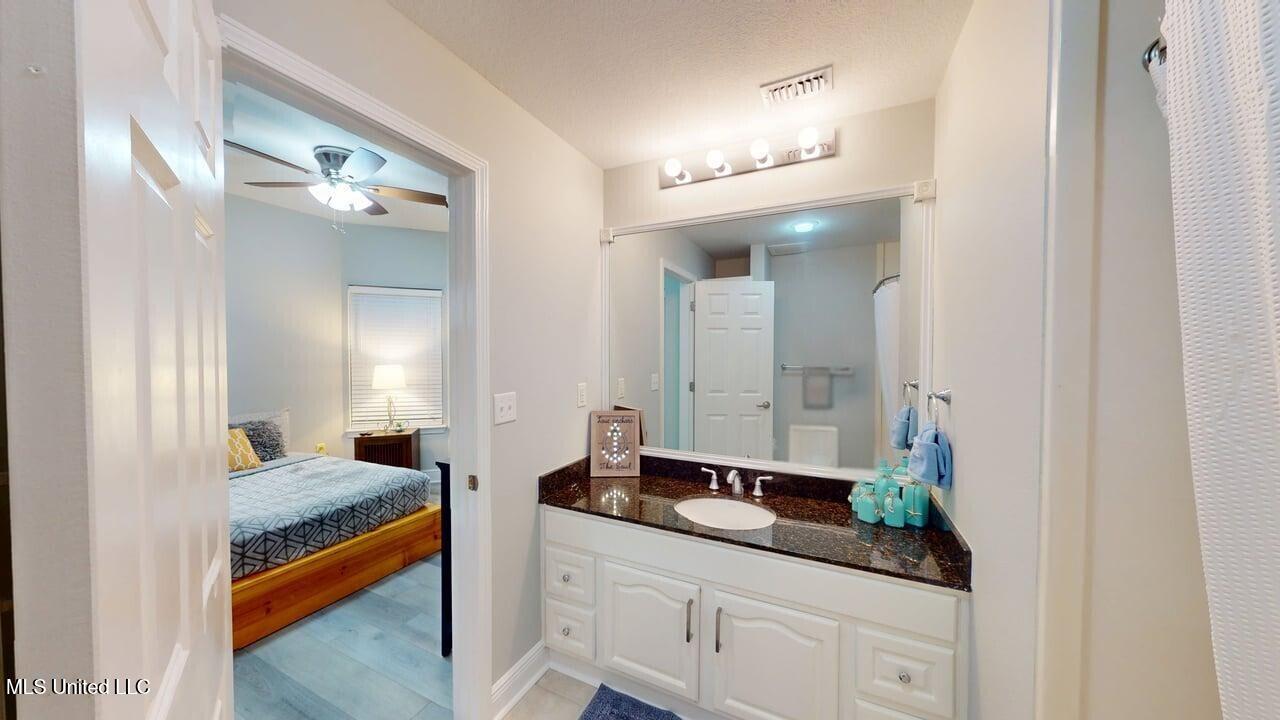 2668 Beach Boulevard Property Photo 18