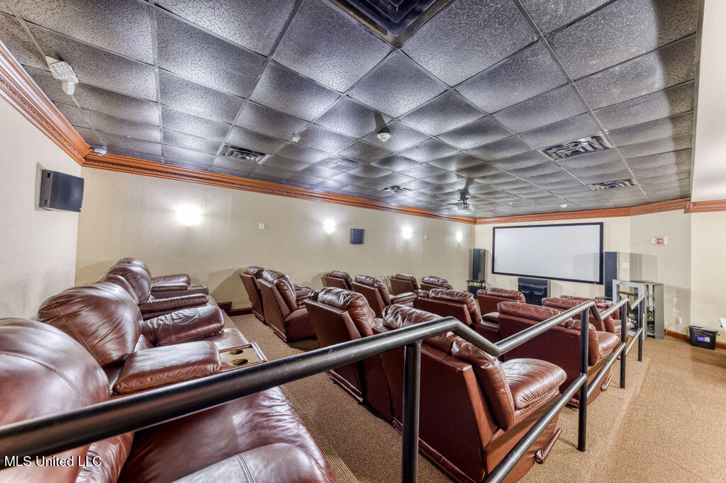 2668 Beach Boulevard Property Photo 25