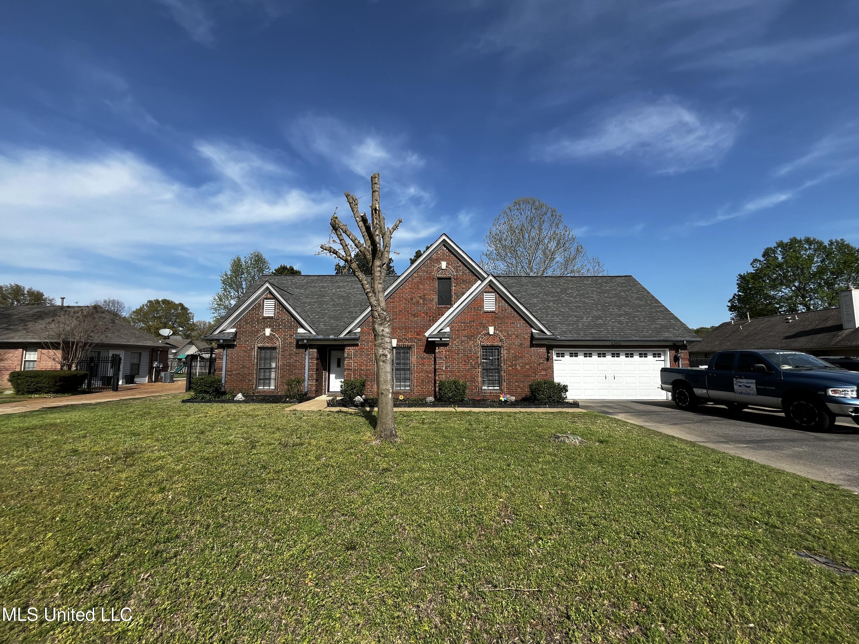5302 Plum Tree Drive Property Photo 1
