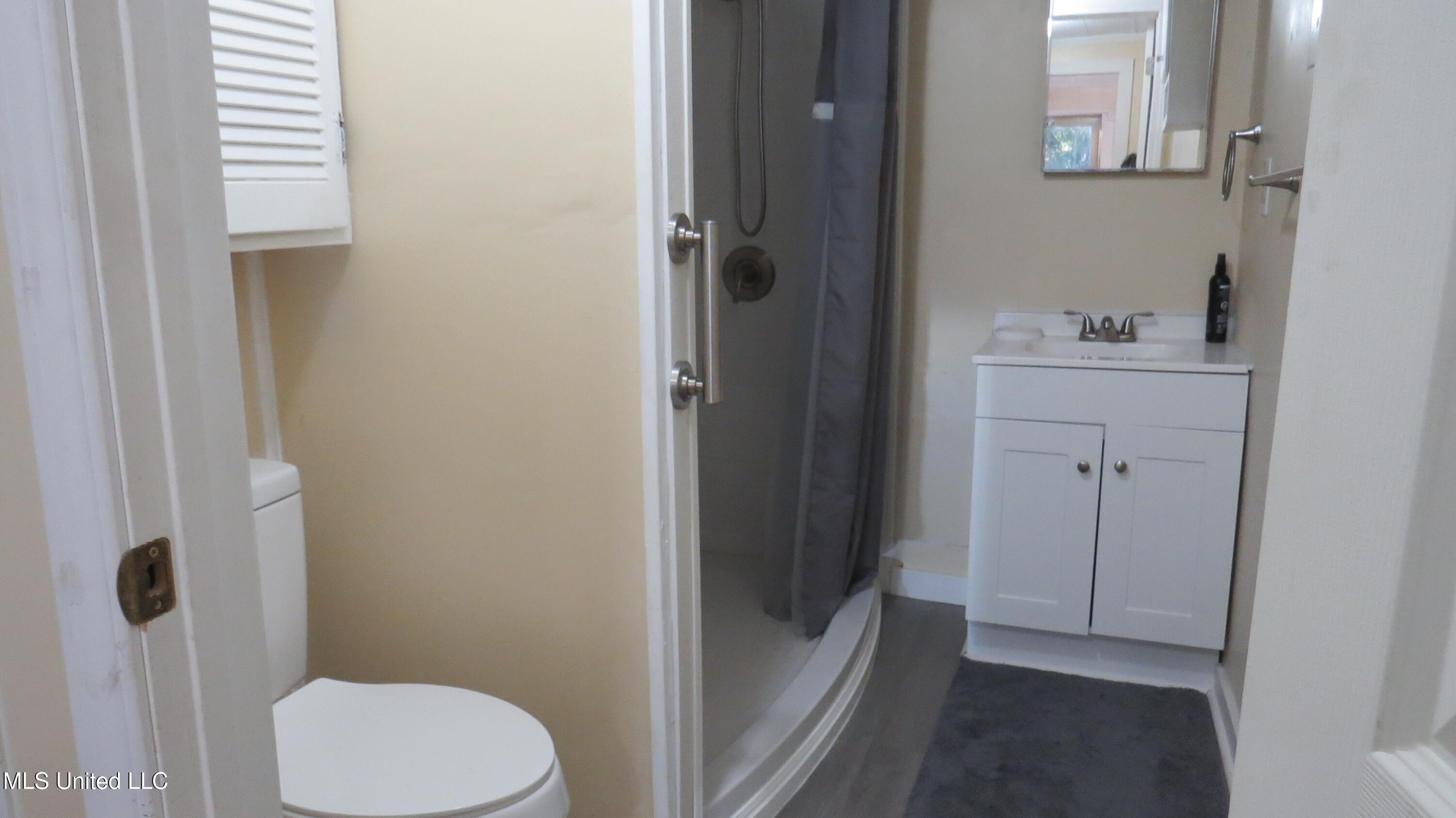 3009 Oak Street Property Photo 9