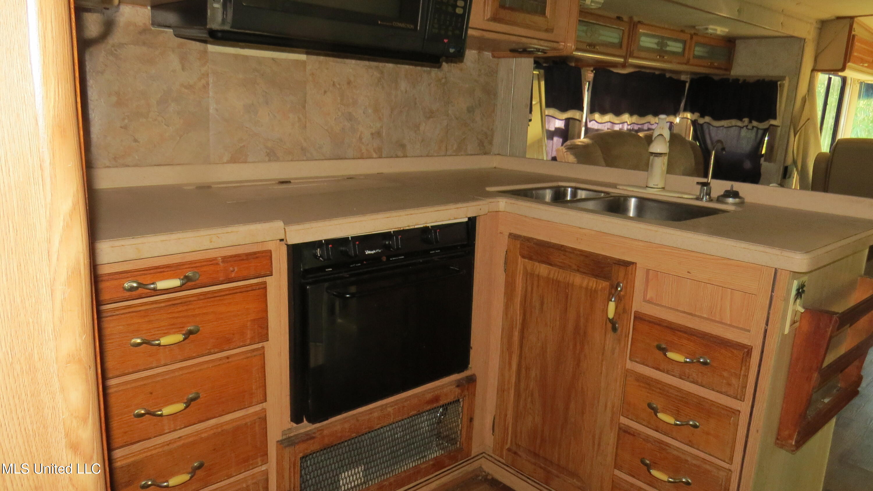 3009 Oak Street Property Photo 20