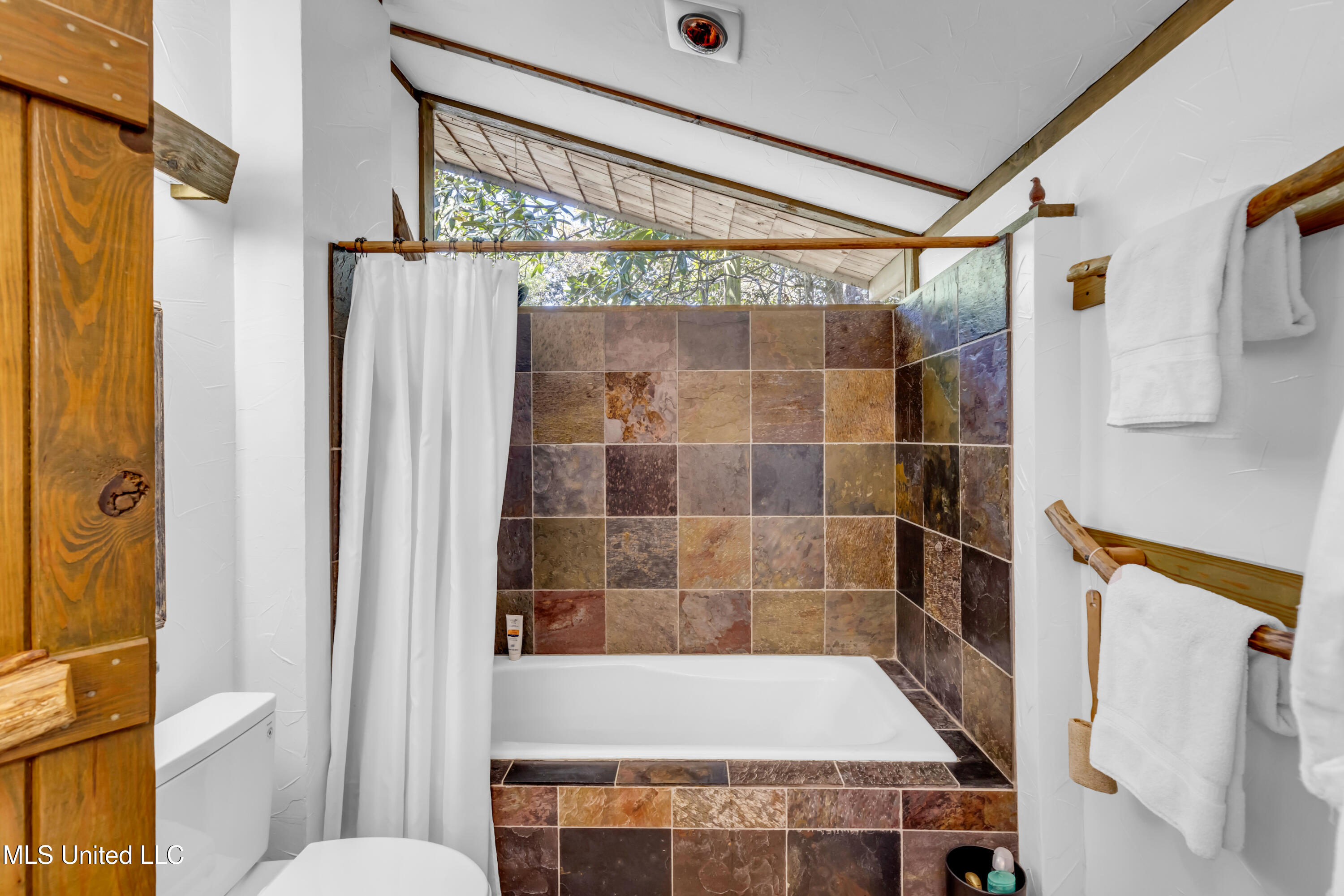 1101 Le Voyageur Drive Property Photo 10