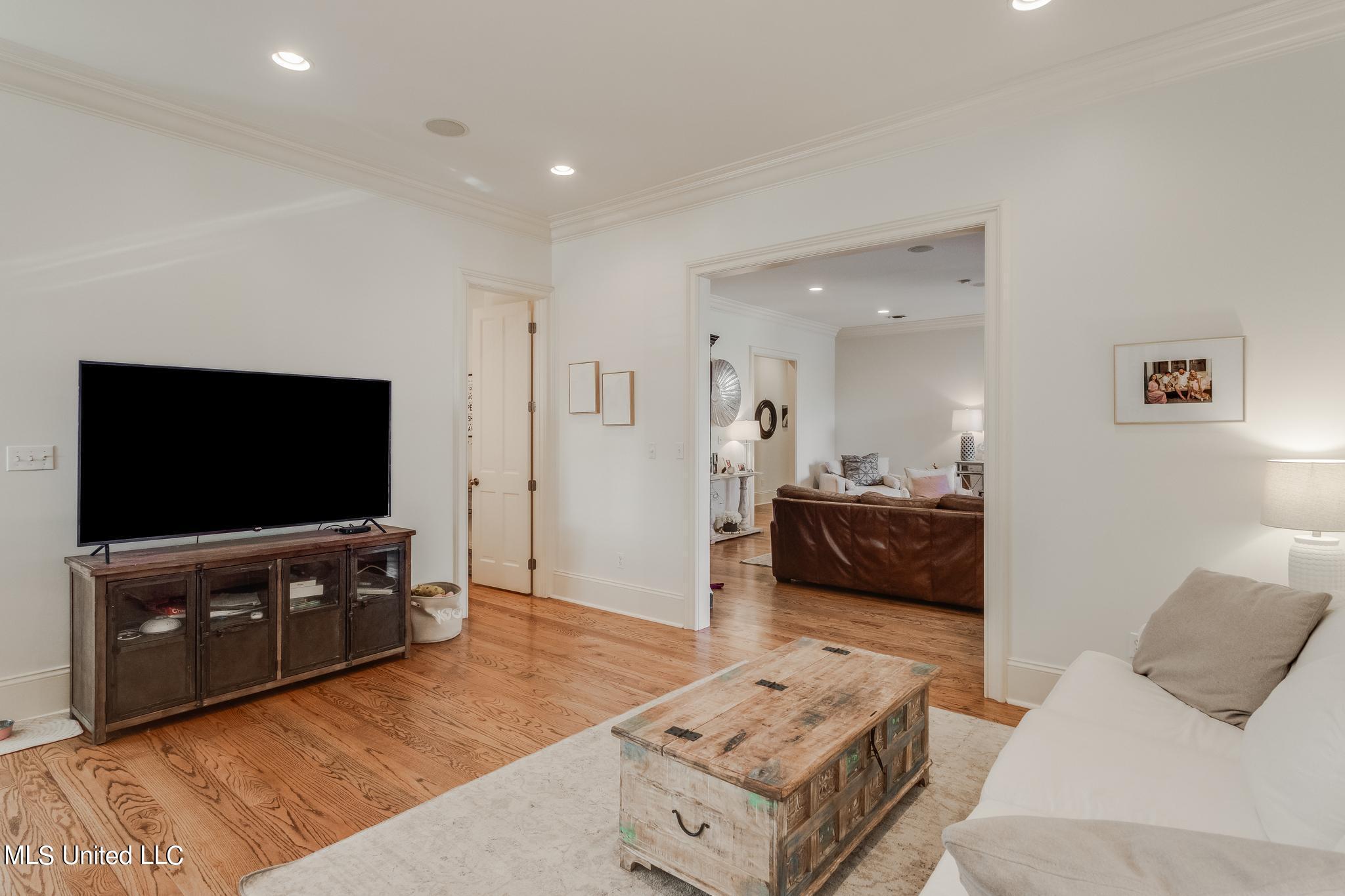 23171 Stablewood Circle Property Photo 9