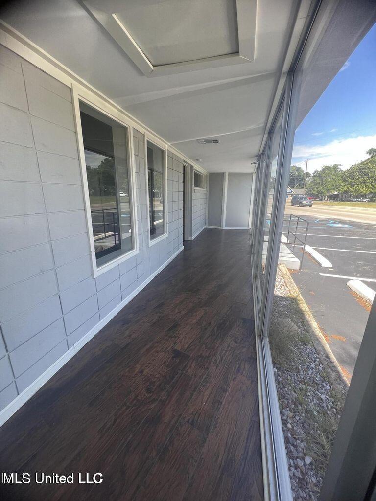 1524 Pass Road Property Photo 12