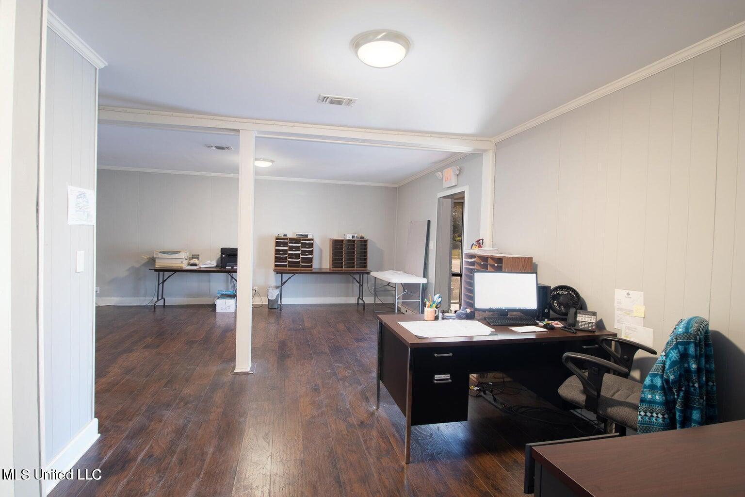 1524 Pass Road Property Photo 26