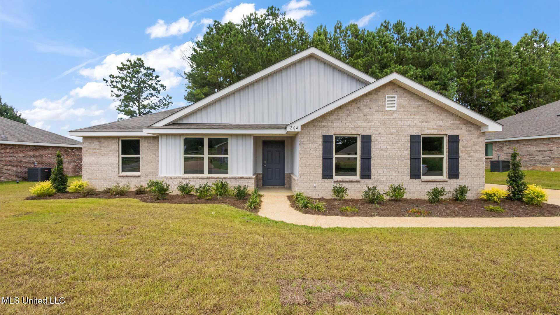 204 Raulston Drive Property Photo 1