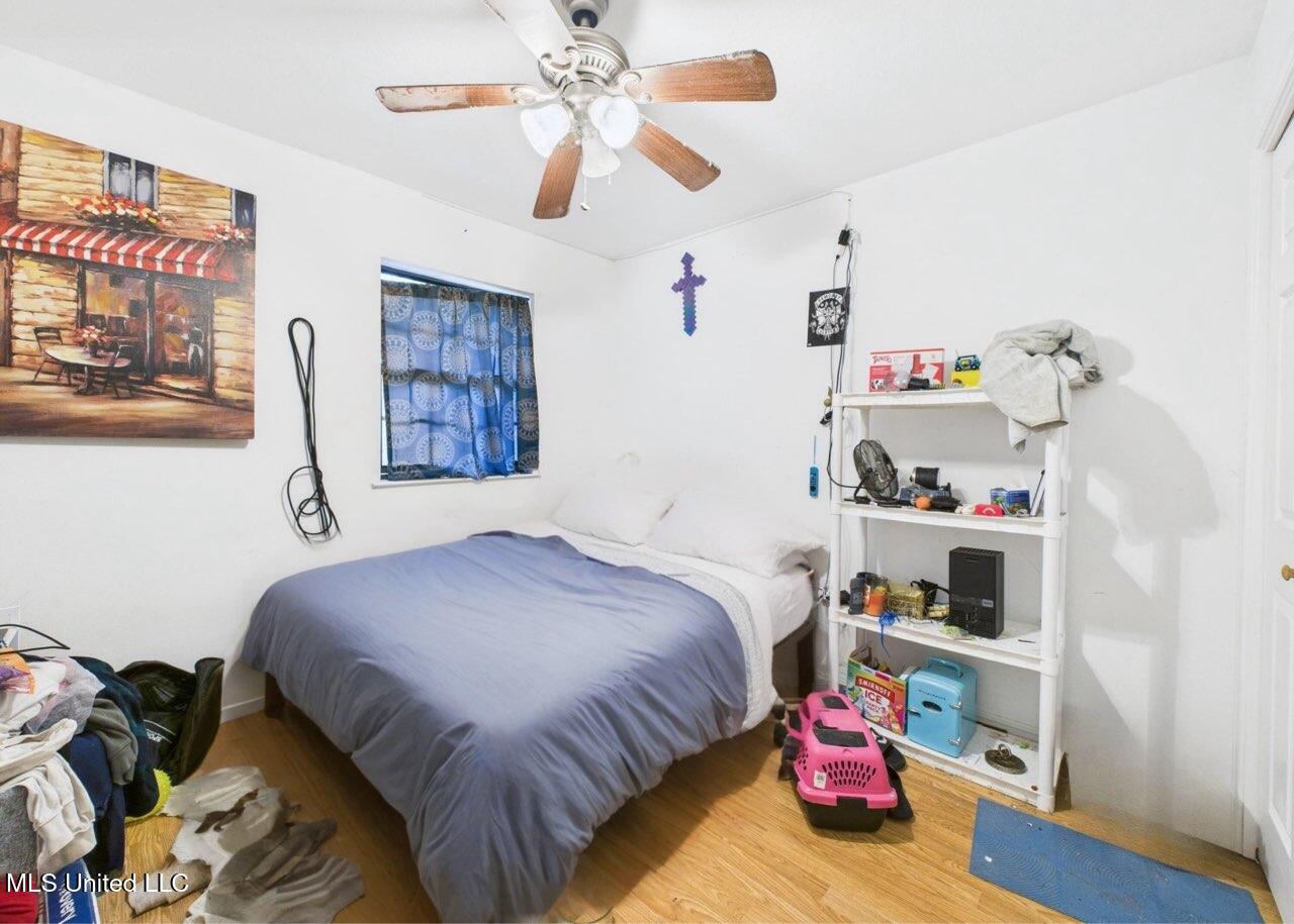 2112 Woodbury Road Property Photo 16