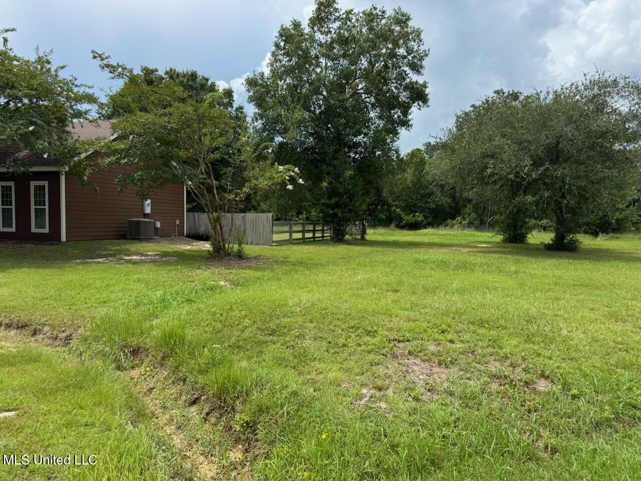 3 Hunter Hollow Property Photo 5