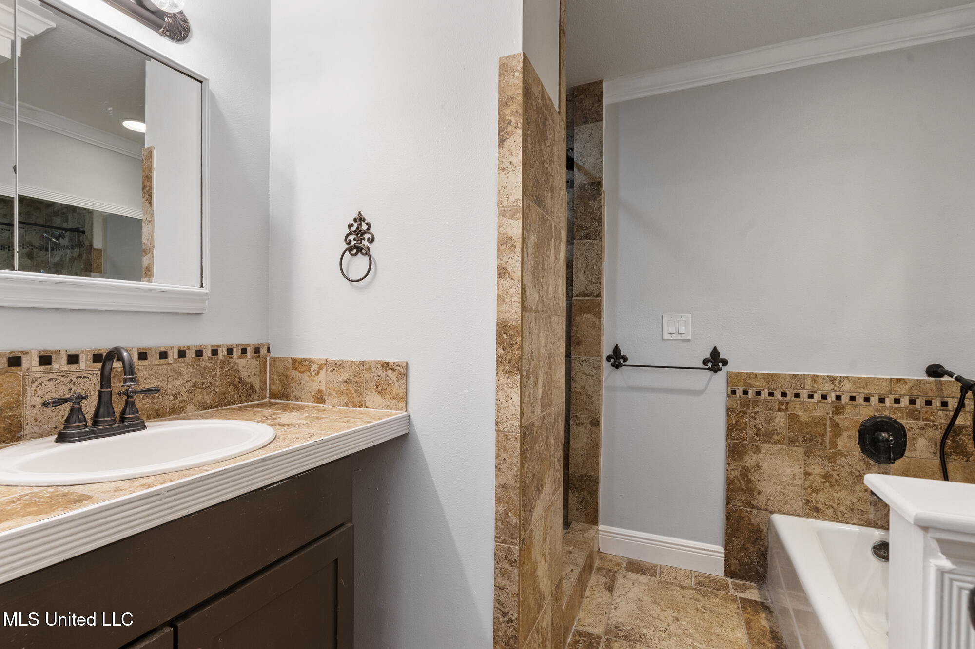 18401 Dogwood Lane Property Photo 15