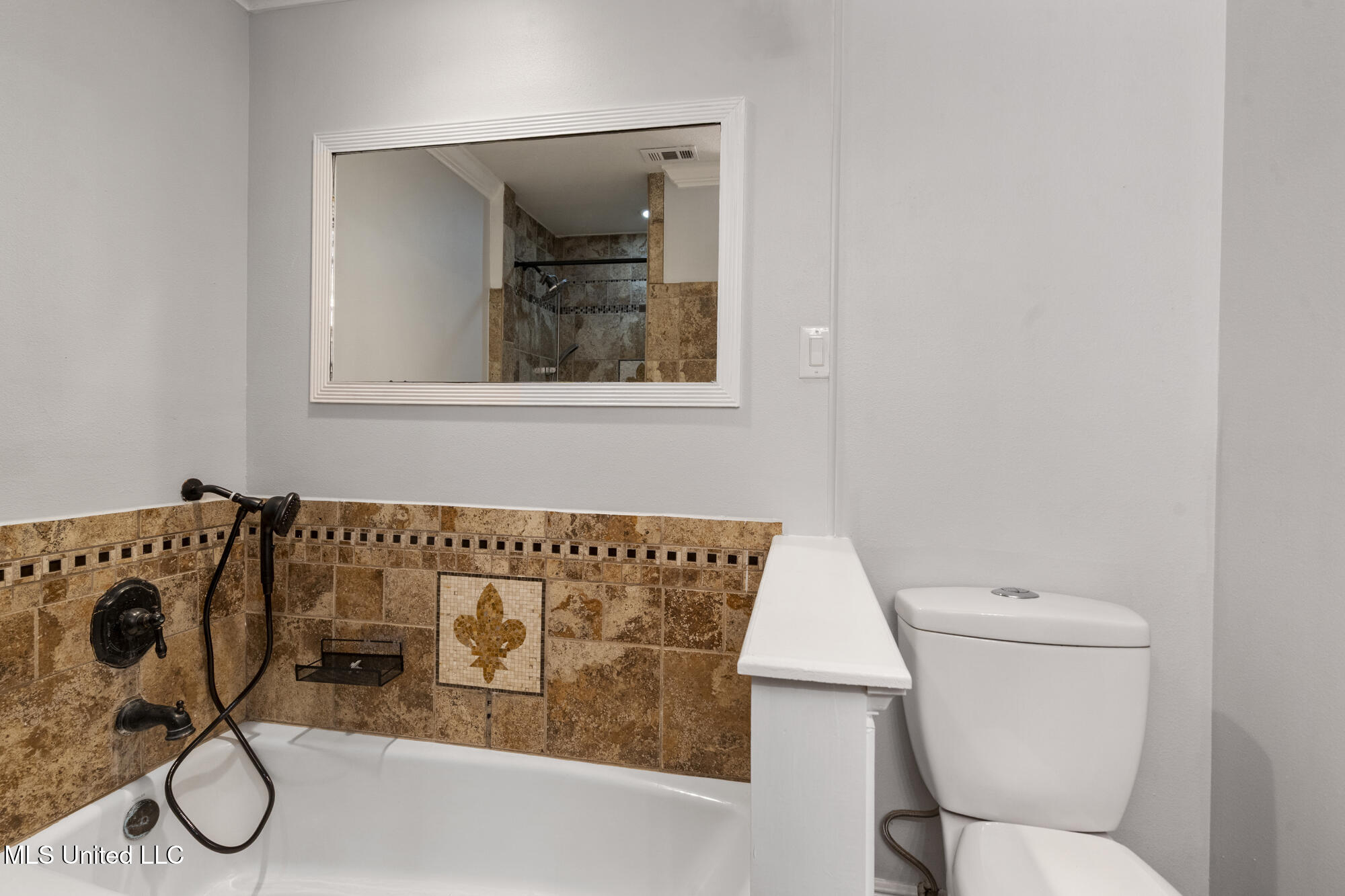 18401 Dogwood Lane Property Photo 16