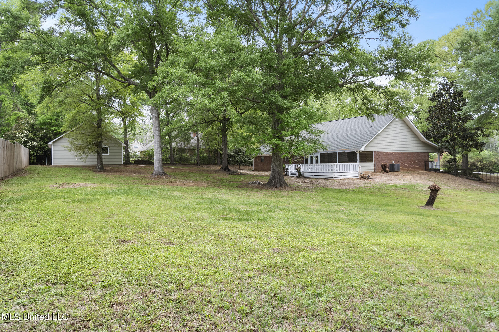 18401 Dogwood Lane Property Photo 29