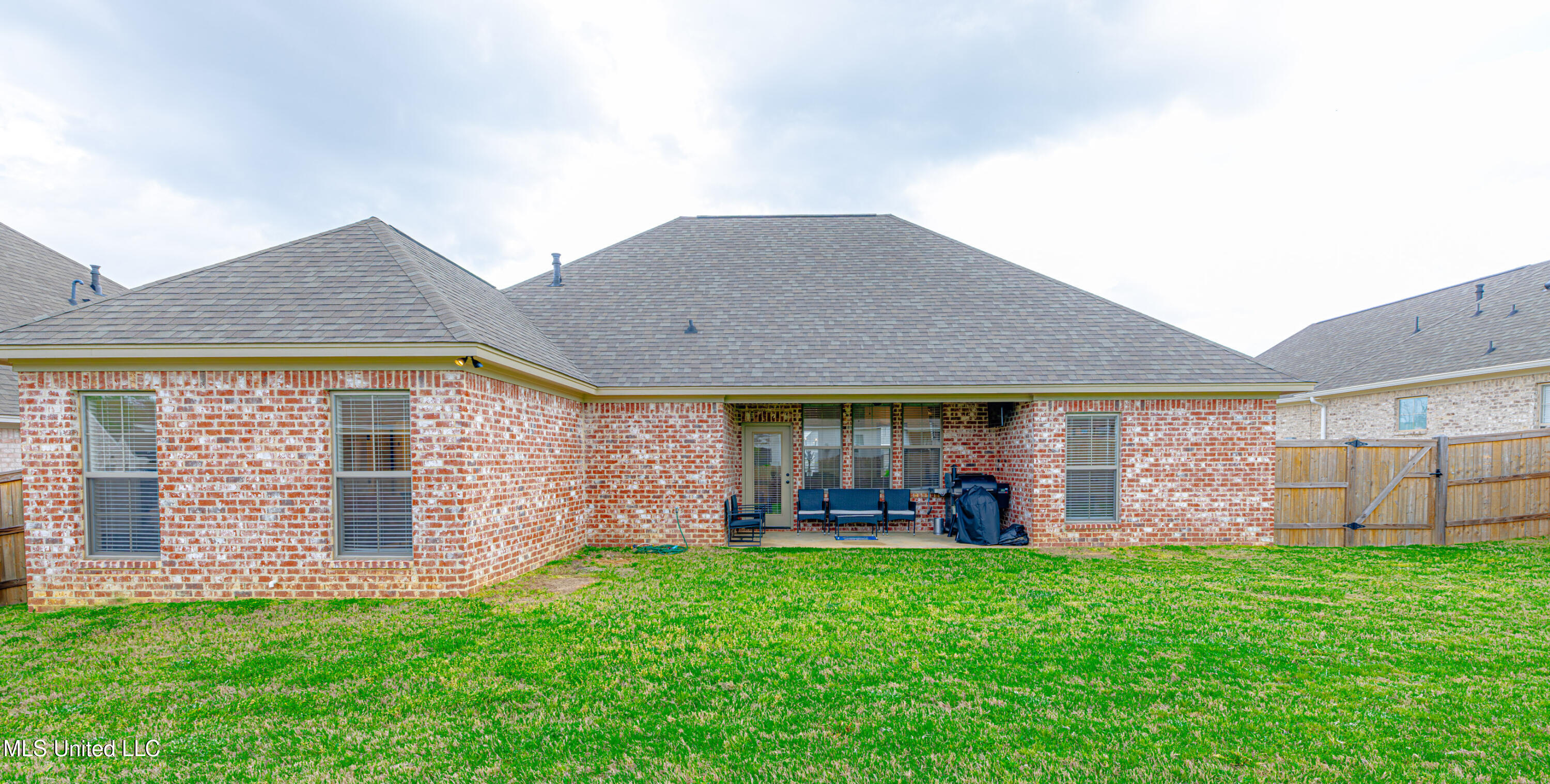 703 Summerfield Drive Property Photo 37