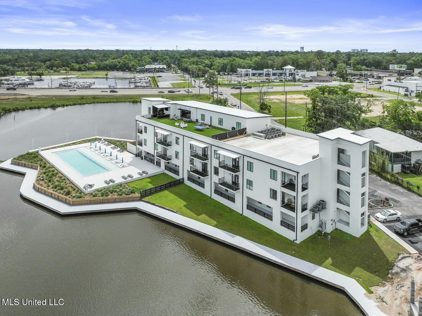 1302 Magnolia Street Property Photo 1