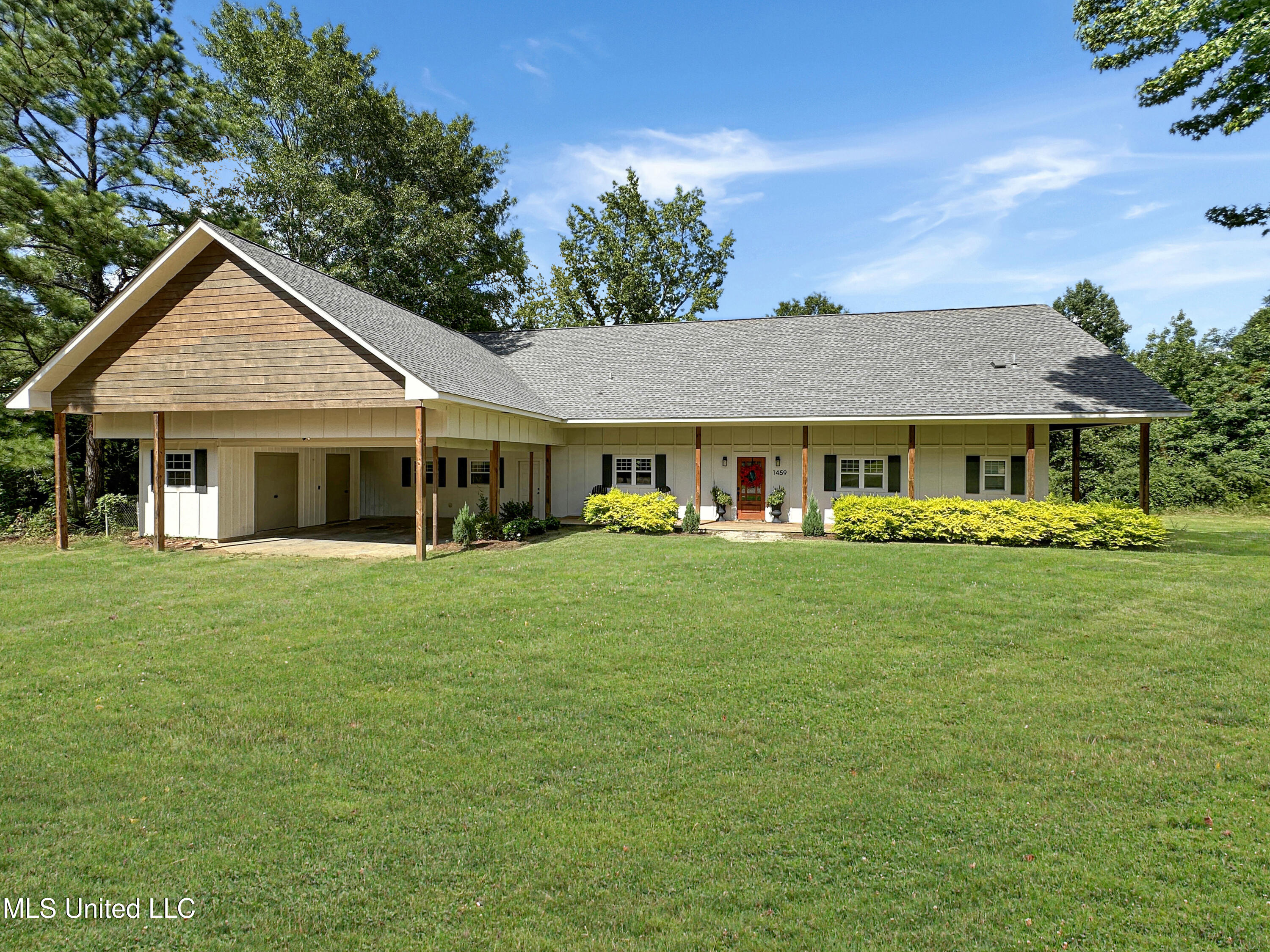 1459 Monterey Road Property Photo 1