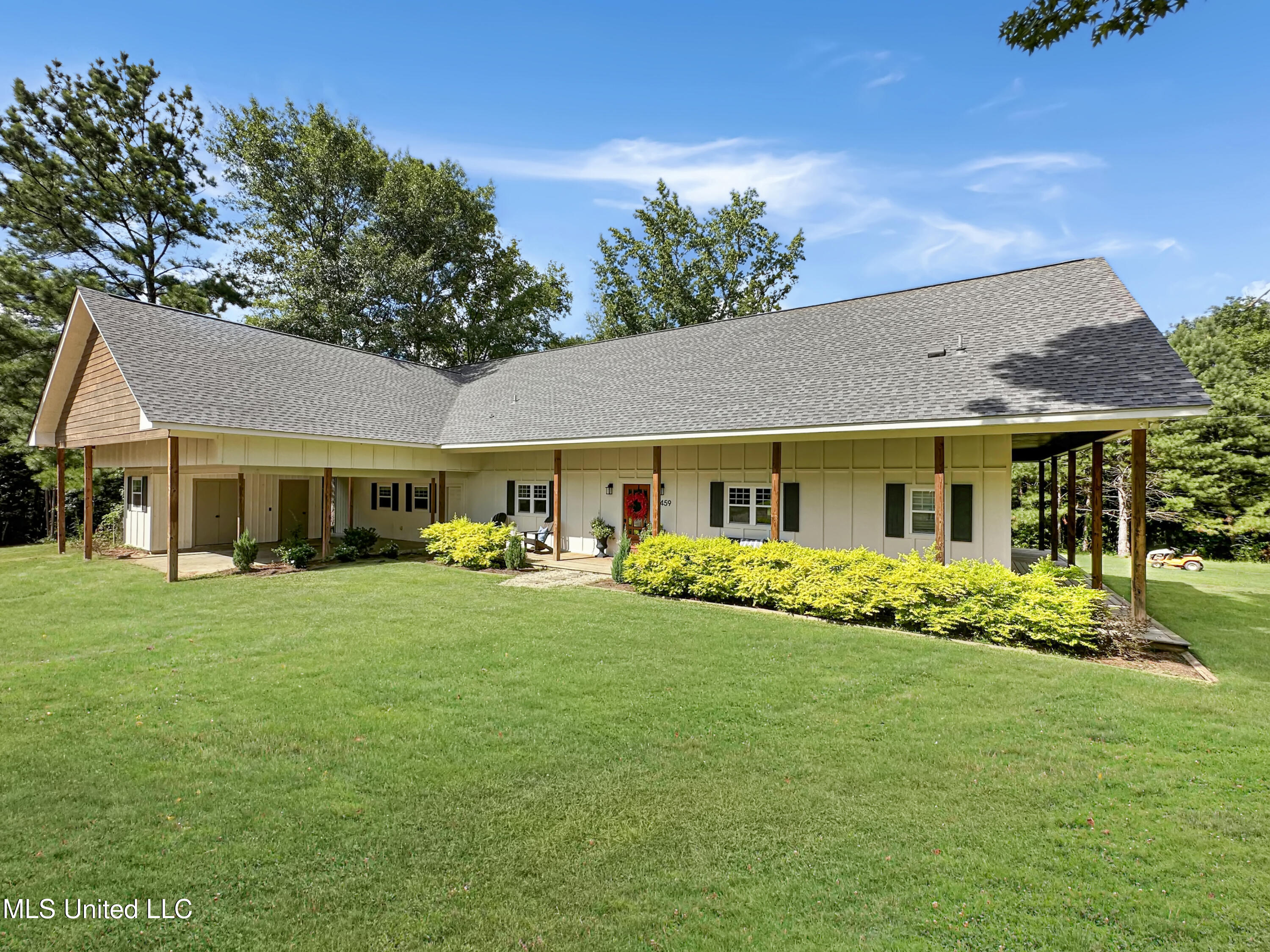 1459 Monterey Road Property Photo 3