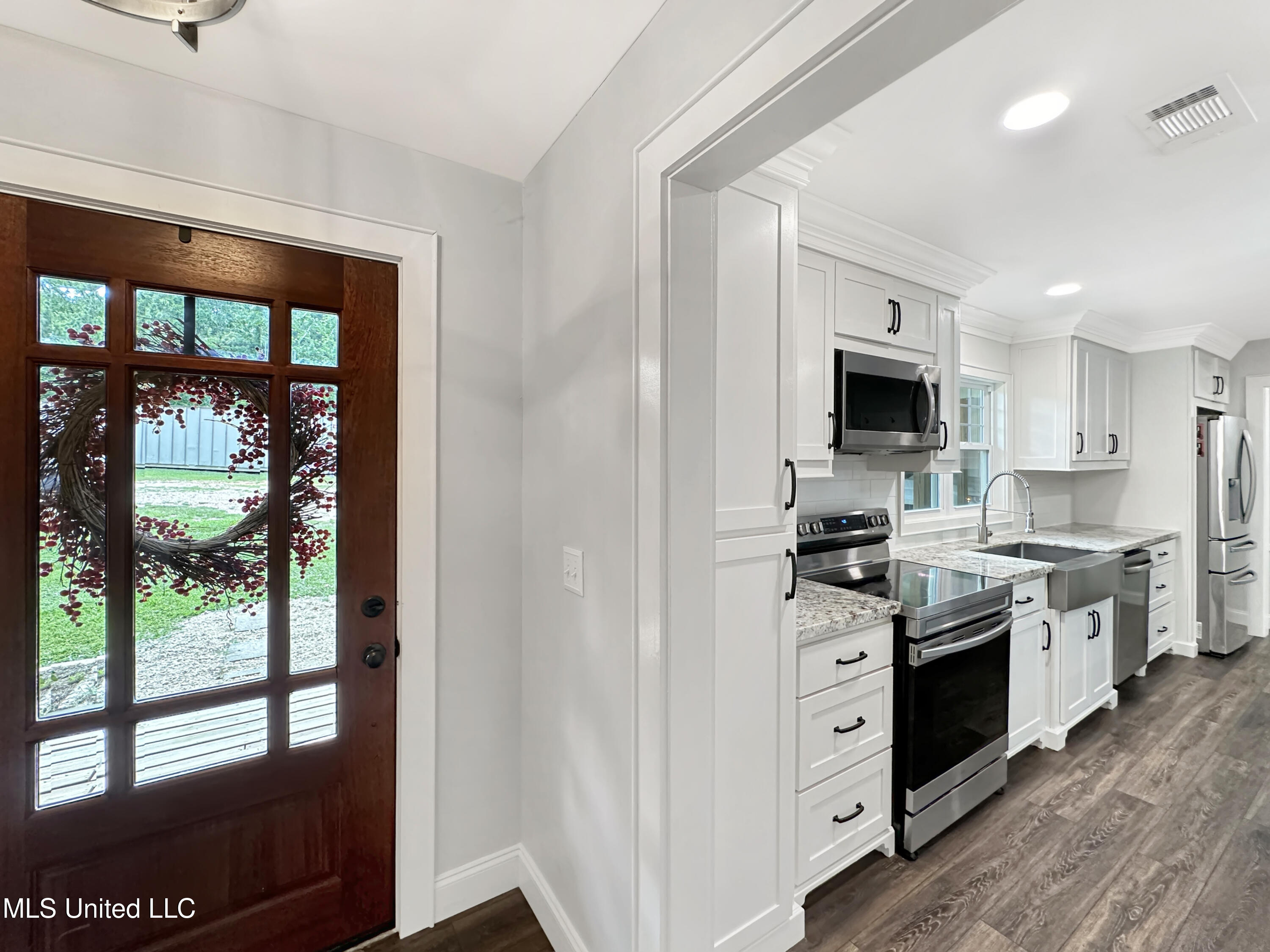 1459 Monterey Road Property Photo 6