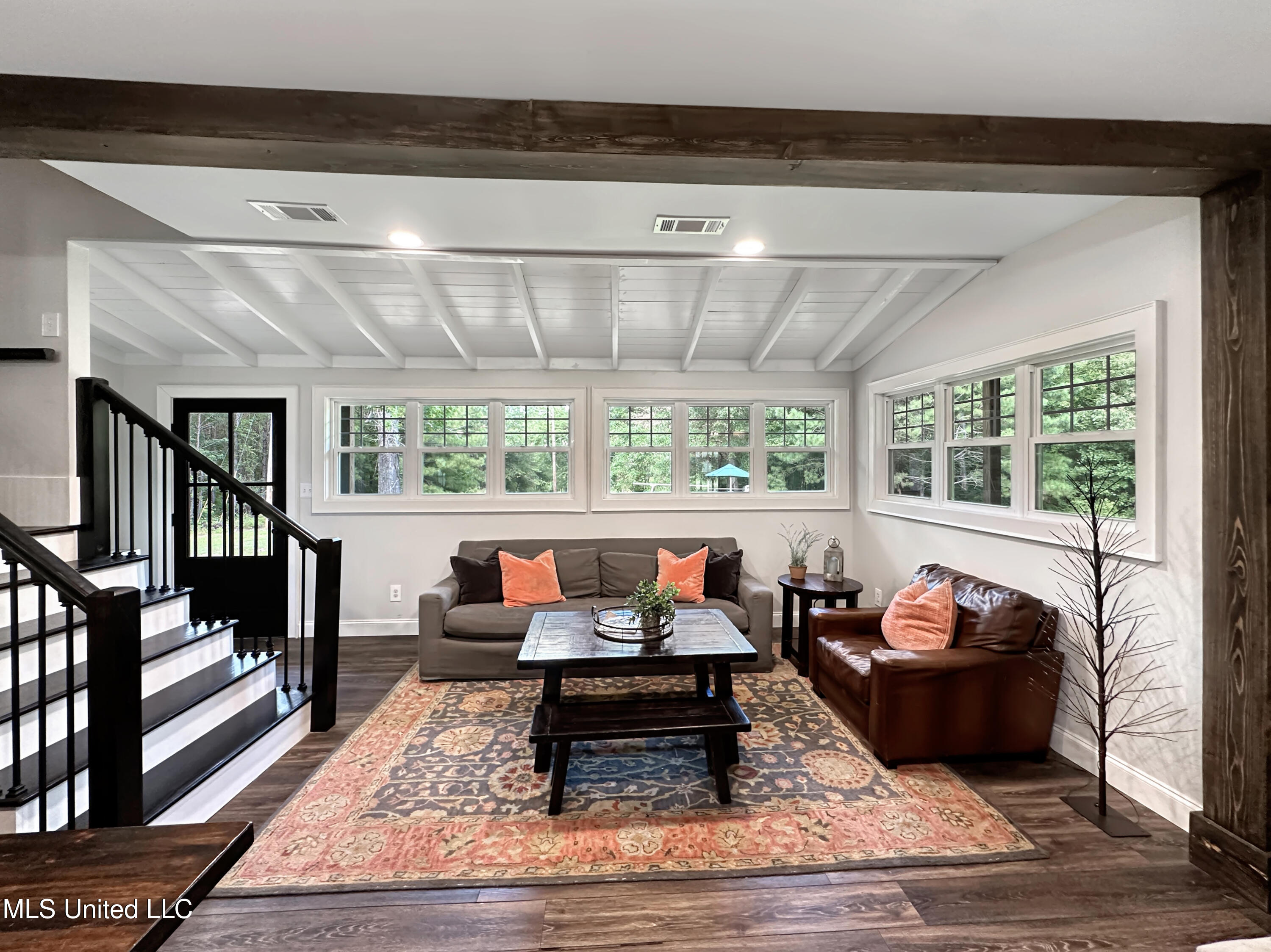 1459 Monterey Road Property Photo 7