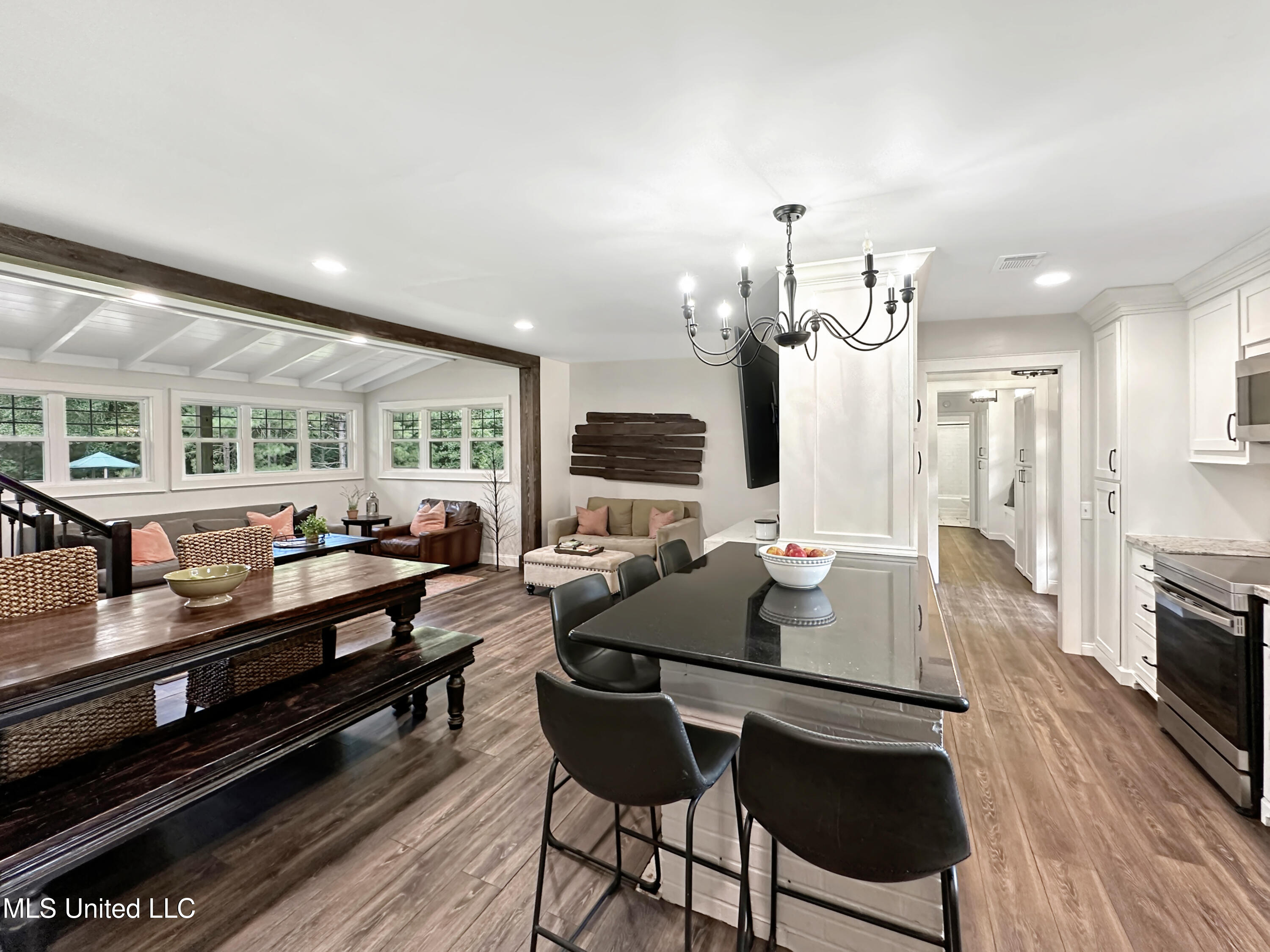 1459 Monterey Road Property Photo 13