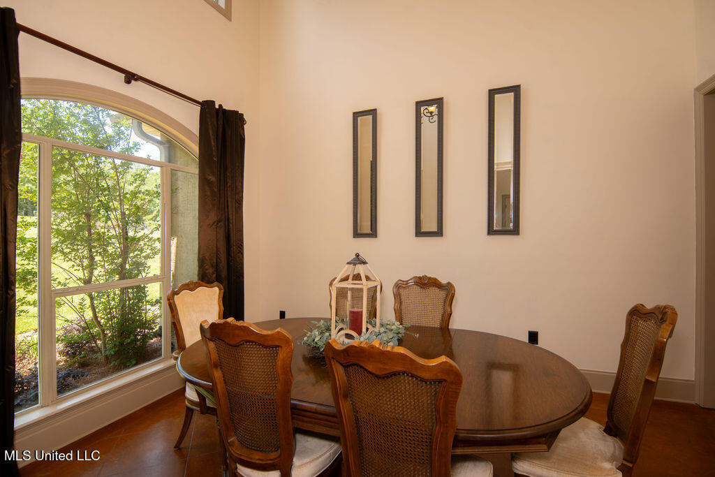 185 Magnolia Springs Drive Property Photo 9