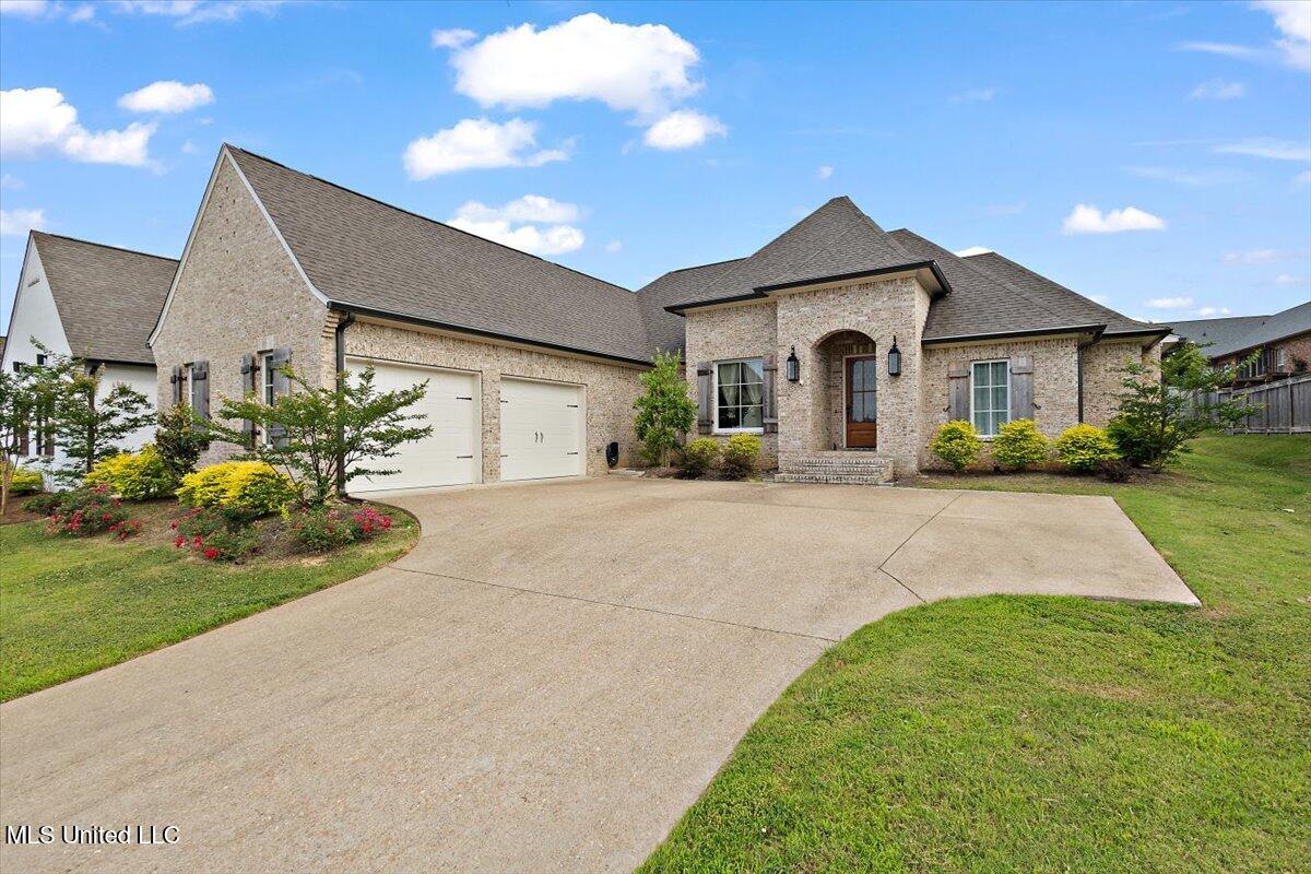 108 Deer Hollow Hollow Property Photo 1