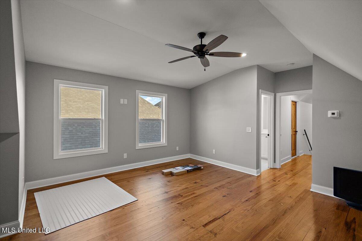 108 Deer Hollow Hollow Property Photo 32