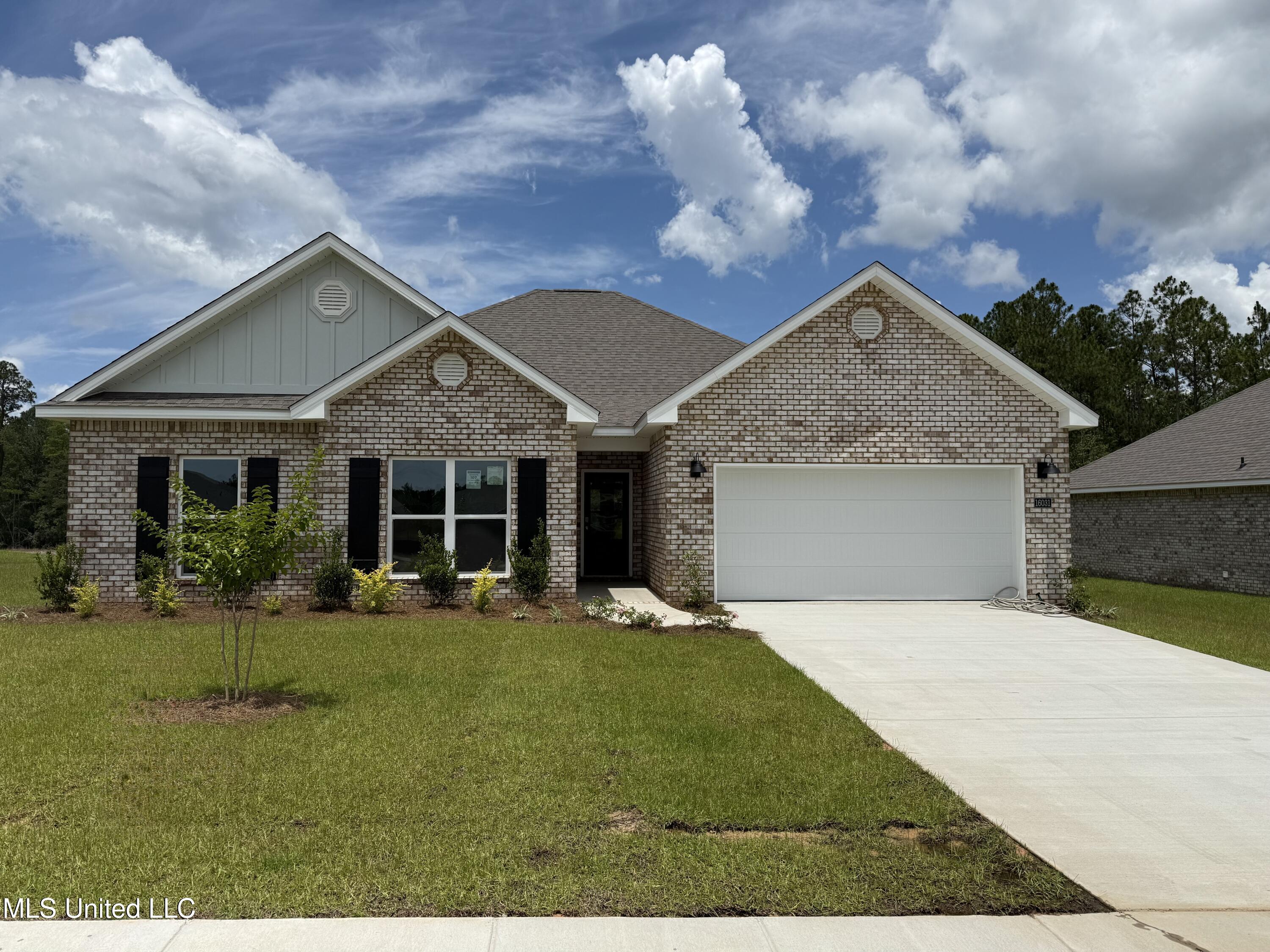 16031 Blue Ridge Drive Property Photo 1