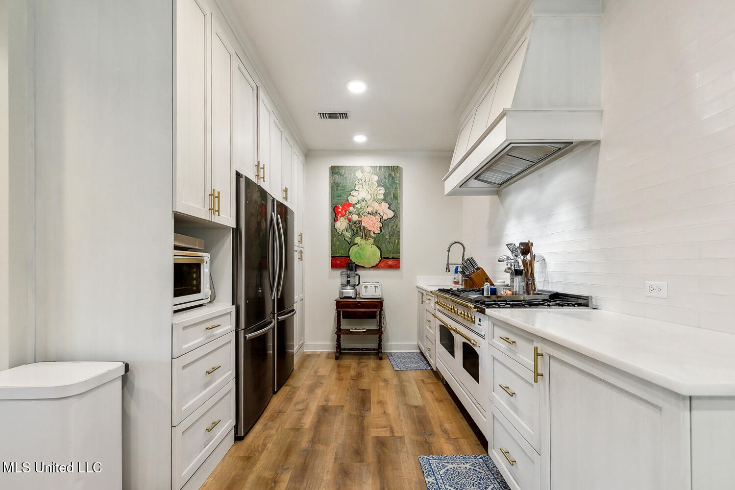 2 Nelson Lane Property Photo 8